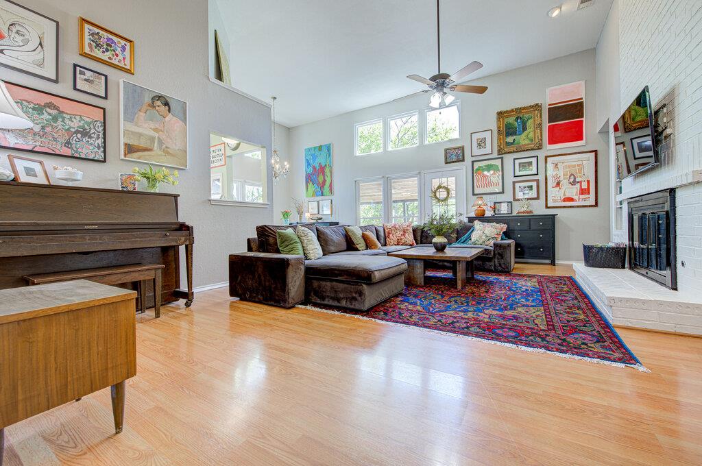 1815 Michael Wayne Dr, Austin, TX 78728