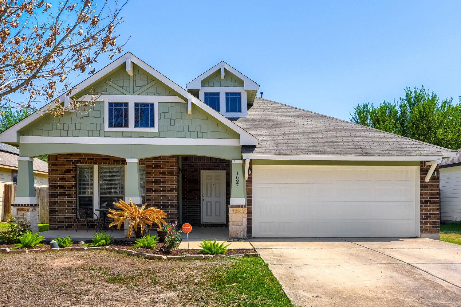 1697 Twin Cv, Kyle, TX 78640