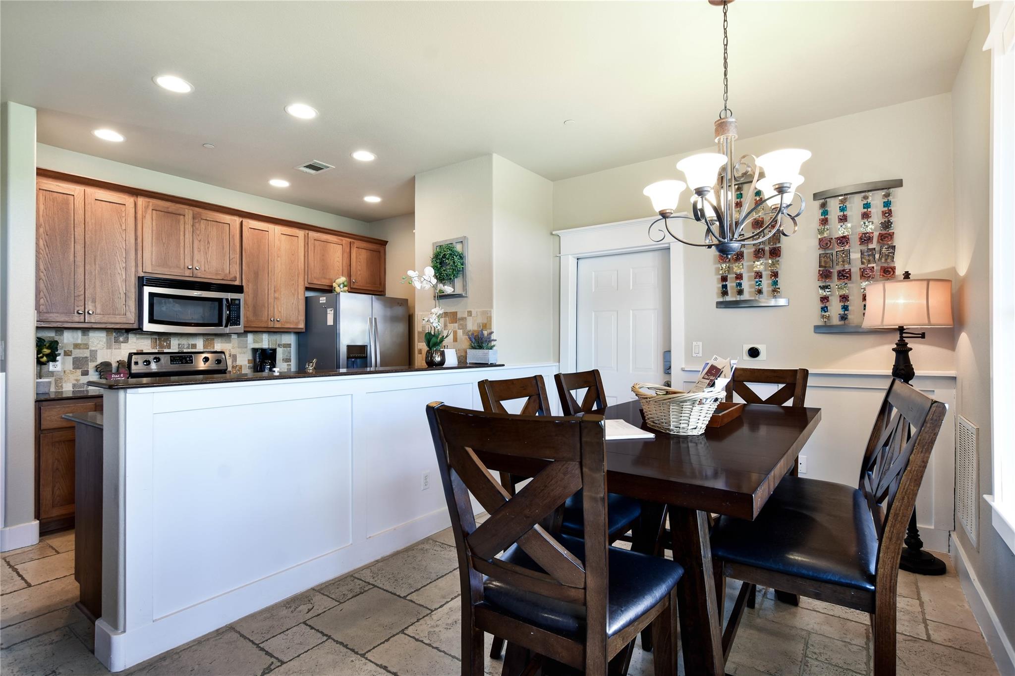 17800 Maritime Point Dr # 101, Jonestown, TX 78645