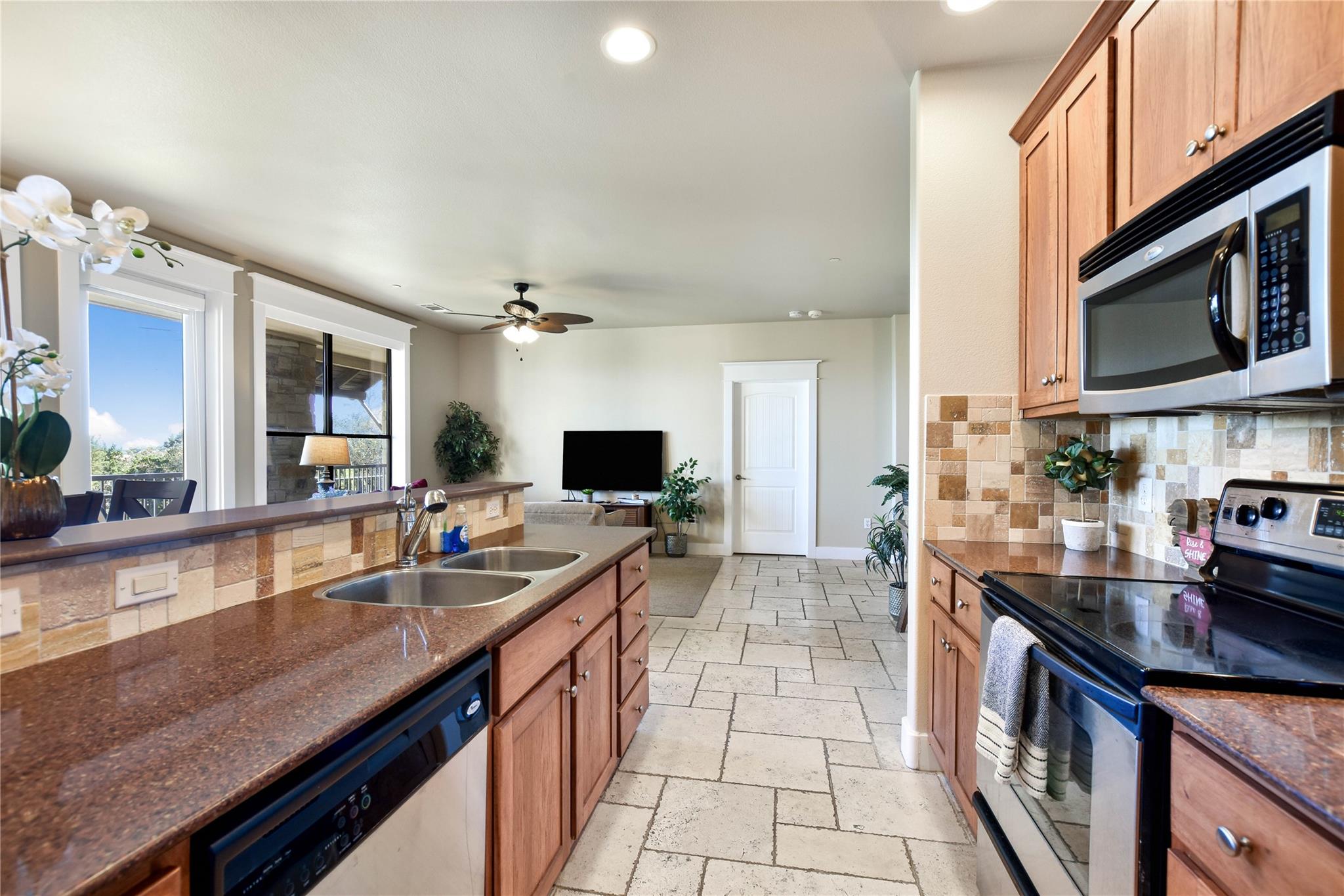 17800 Maritime Point Dr # 101, Jonestown, TX 78645