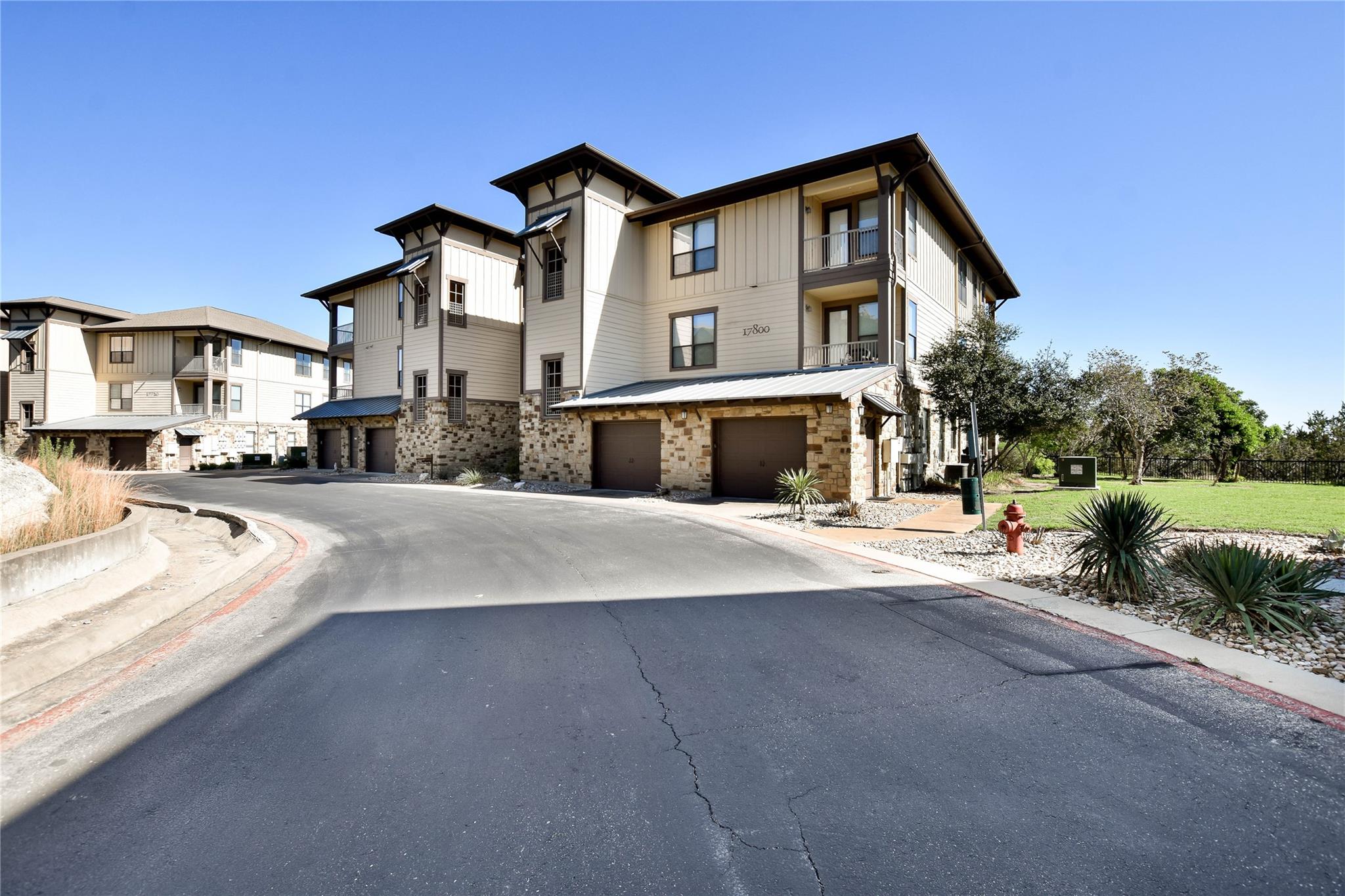 17800 Maritime Point Dr # 101, Jonestown, TX 78645