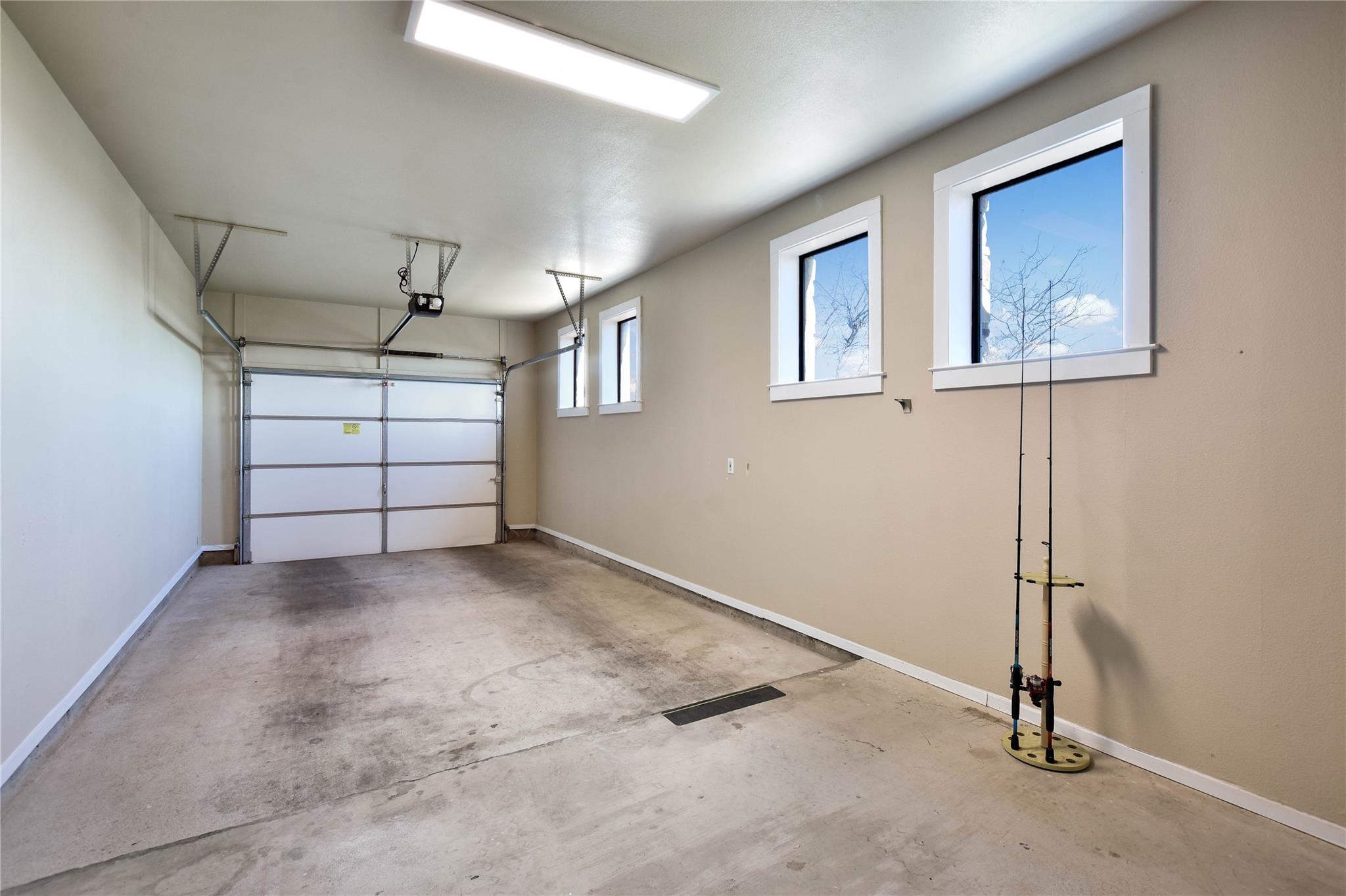 17800 Maritime Point Dr # 101, Jonestown, TX 78645