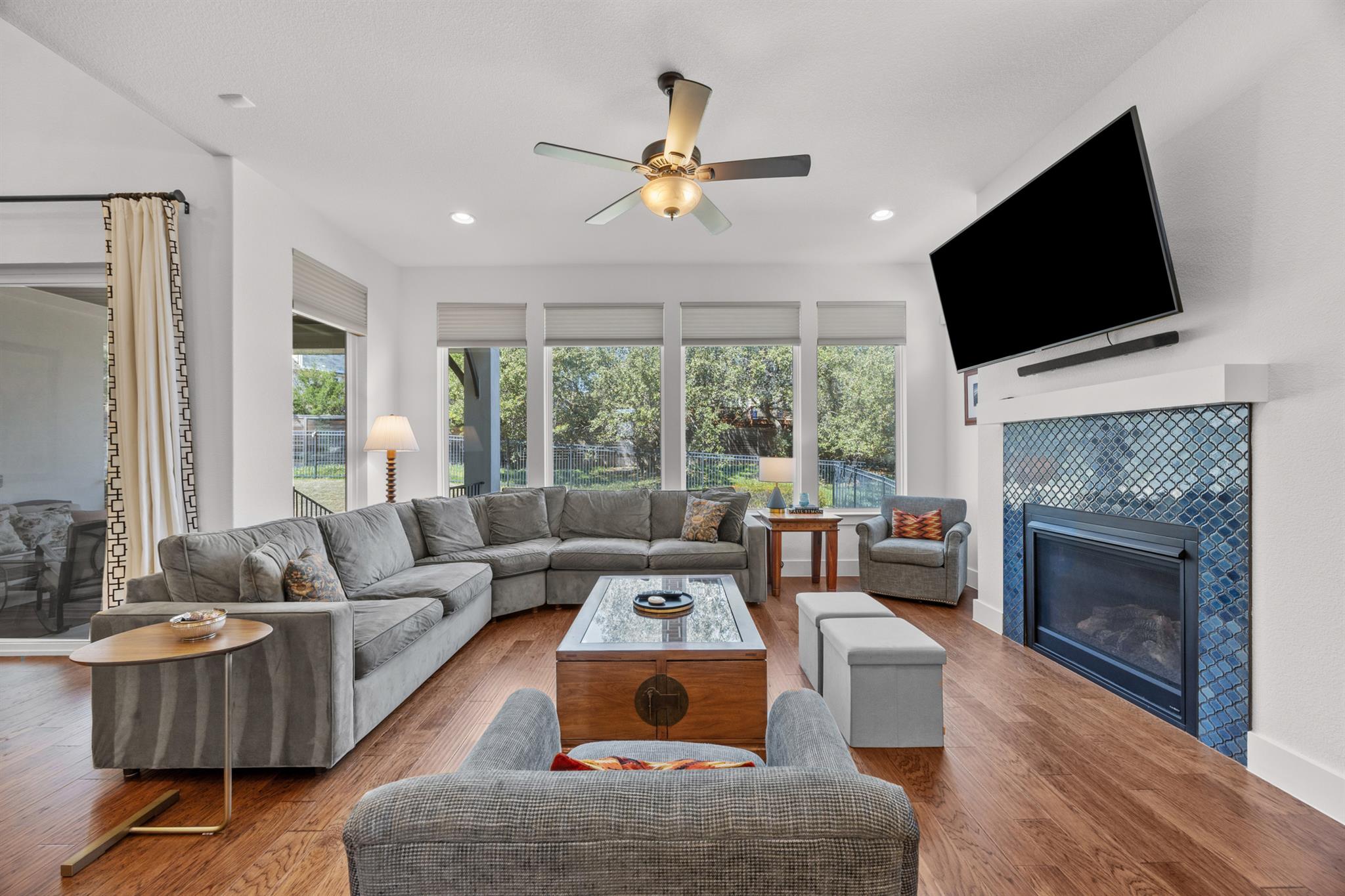 2413 Berkleys Brook Dr # 63, Austin, TX 78738