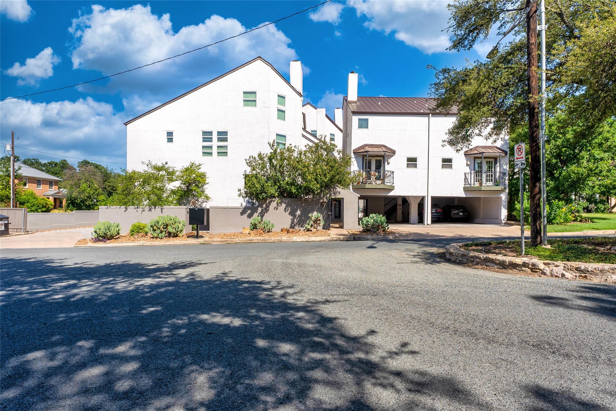 1500 Woodlawn Blvd # 302, Austin, TX 78703