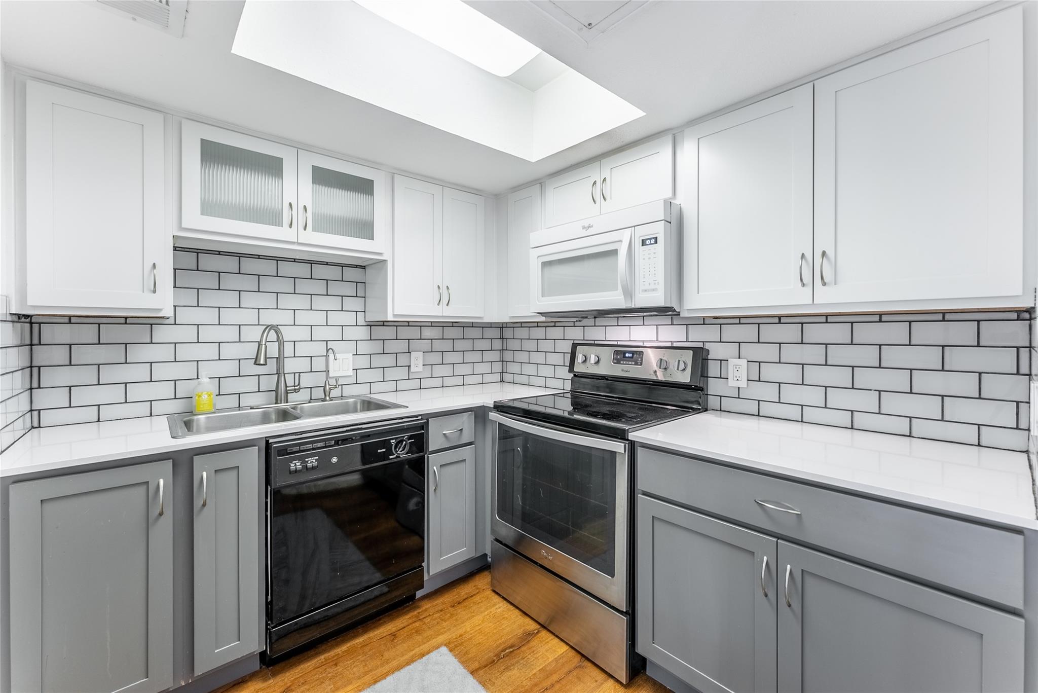 1500 Woodlawn Blvd # 302, Austin, TX 78703