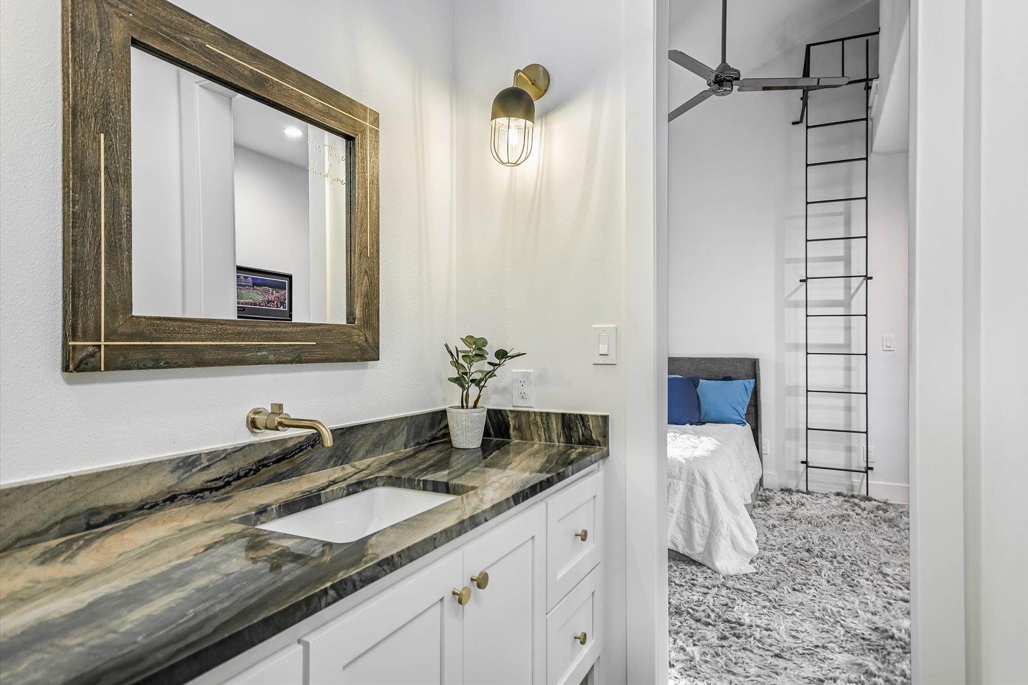 Dripping Springs, TX 78620