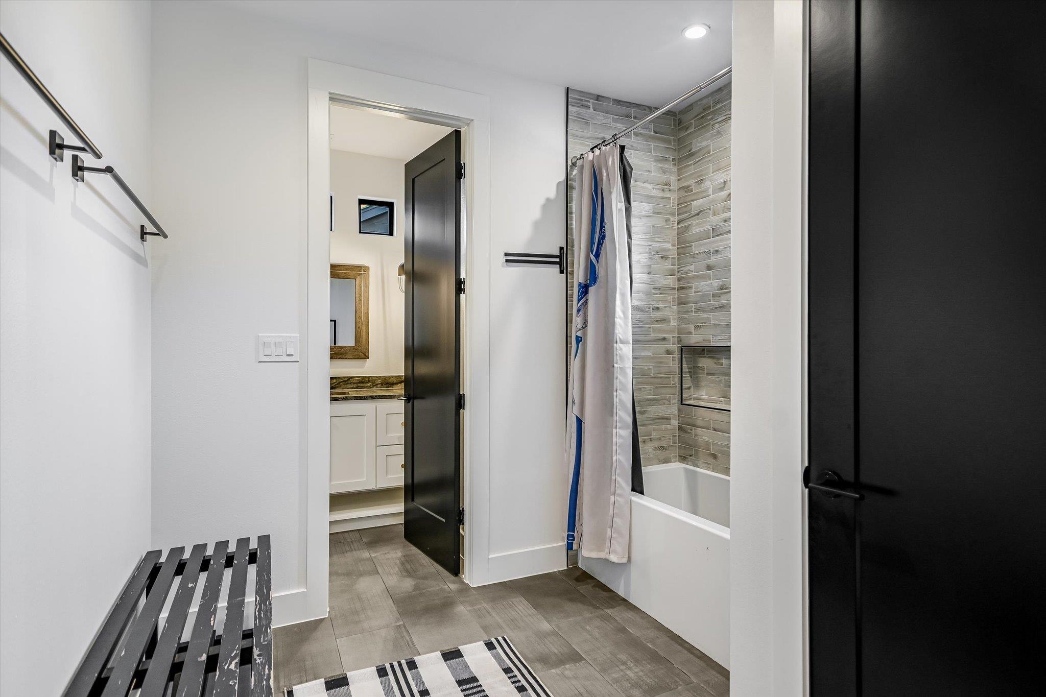 Dripping Springs, TX 78620