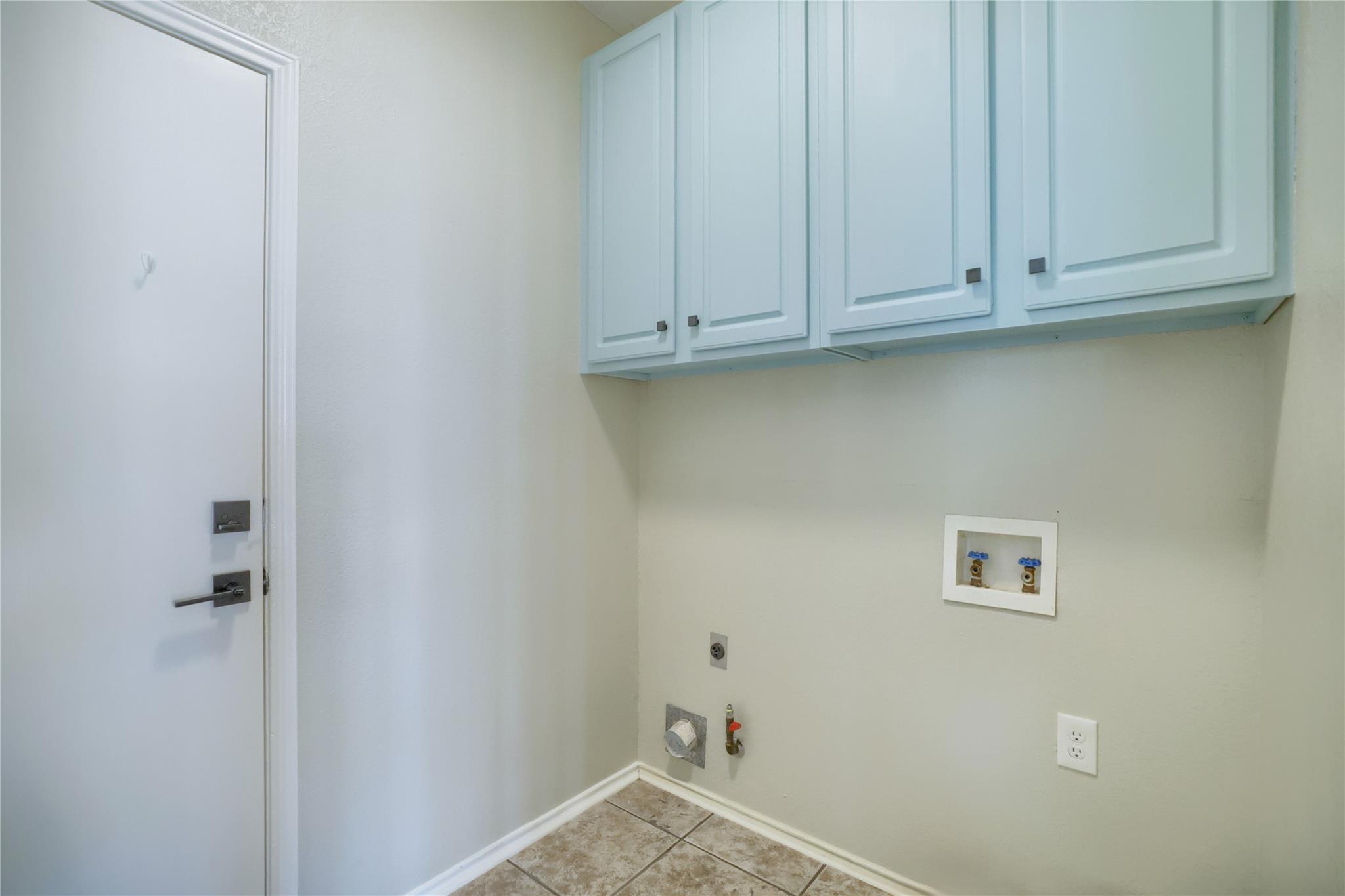 12520 Sir Christophers Cv, Austin, TX 78729