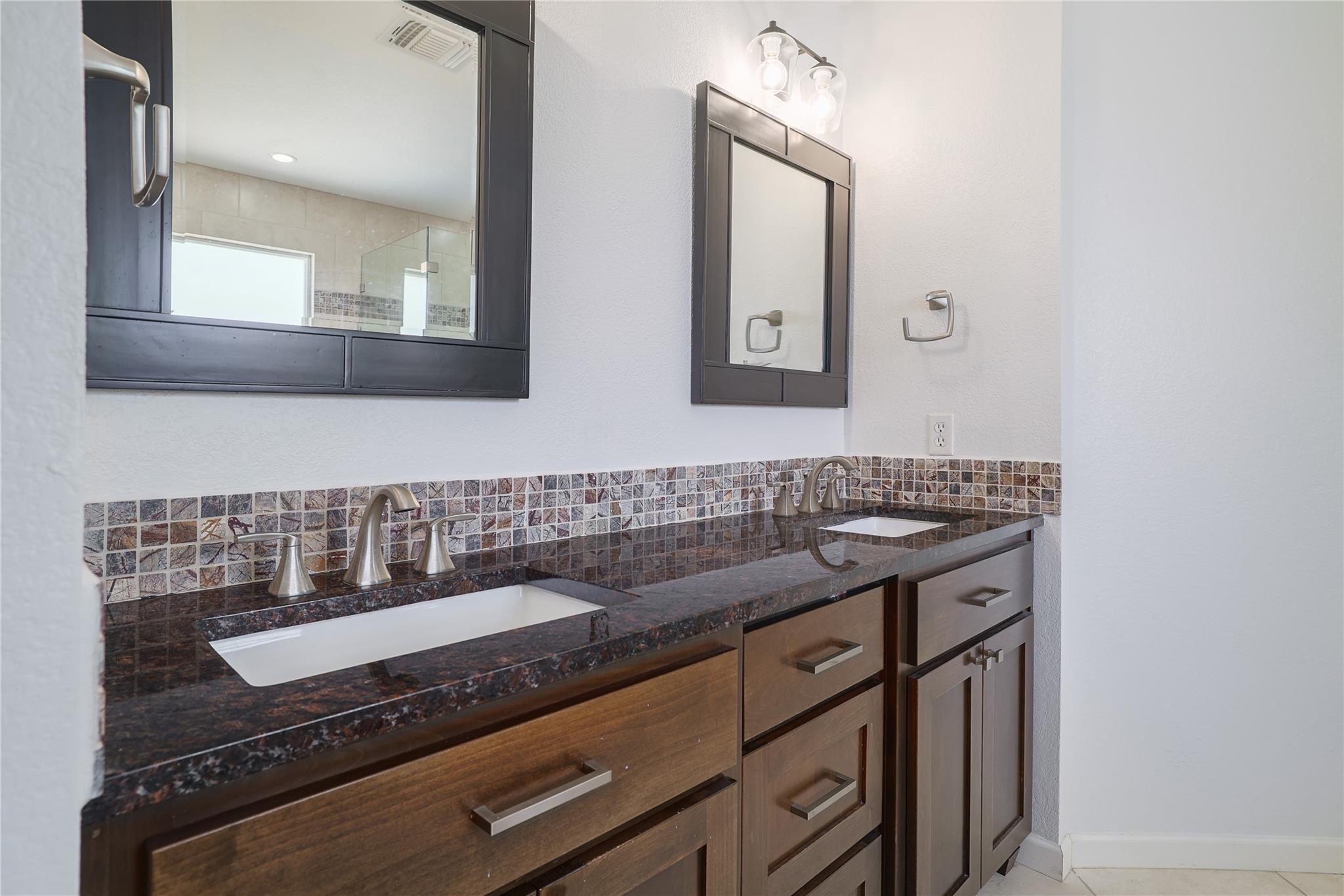 12520 Sir Christophers Cv, Austin, TX 78729