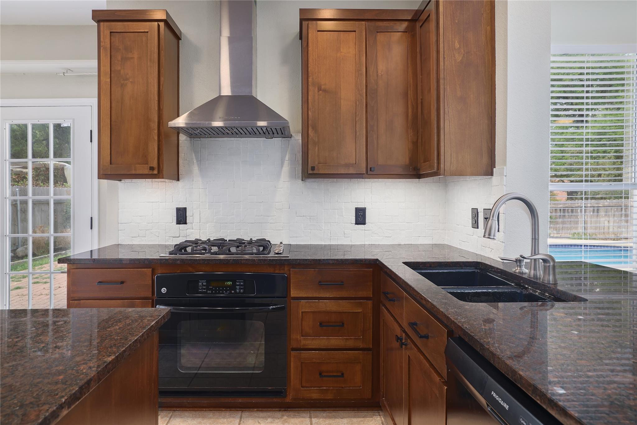 12520 Sir Christophers Cv, Austin, TX 78729