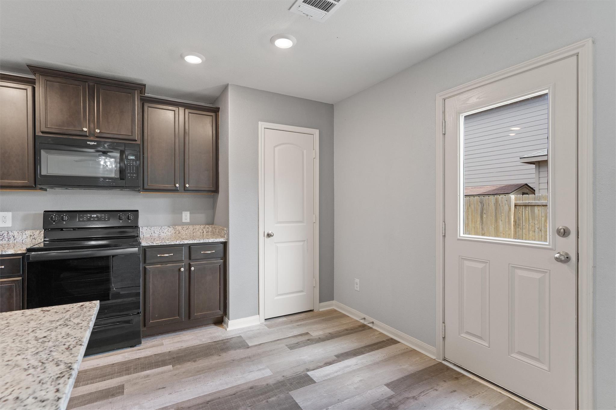 163 Niven Path # 12K, Jarrell, TX 76537