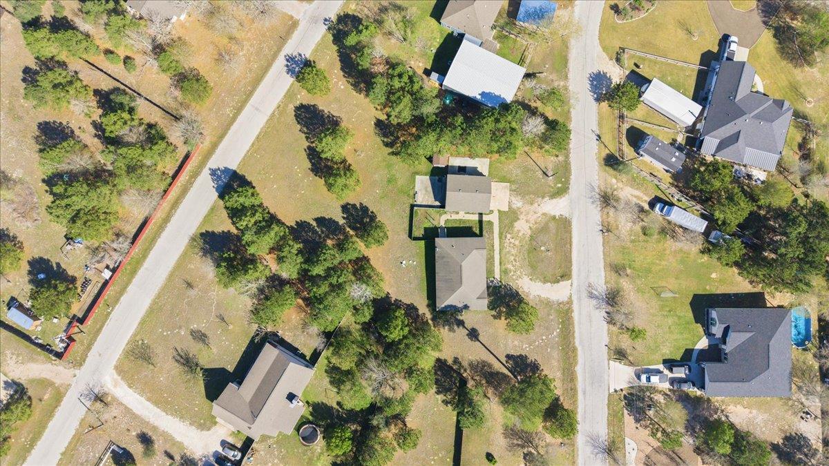 109 Bonham Ln, Paige, TX 78659