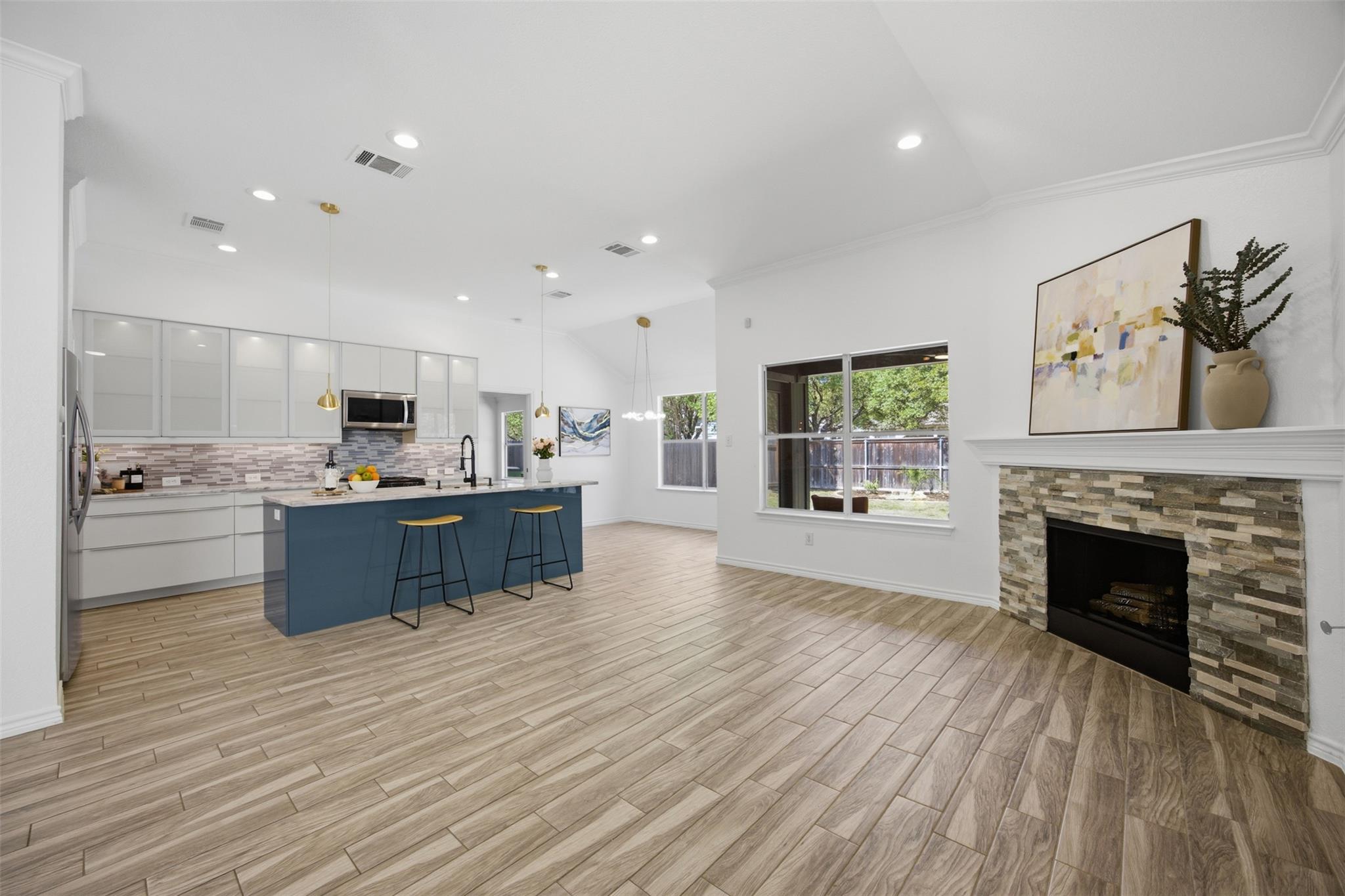 204 Newport Landing Pl, Round Rock, TX 78665