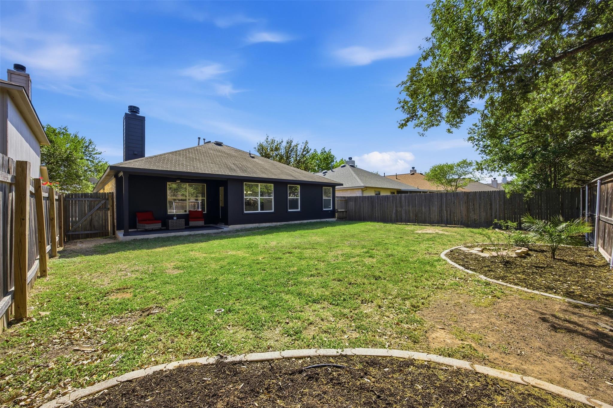 204 Newport Landing Pl, Round Rock, TX 78665