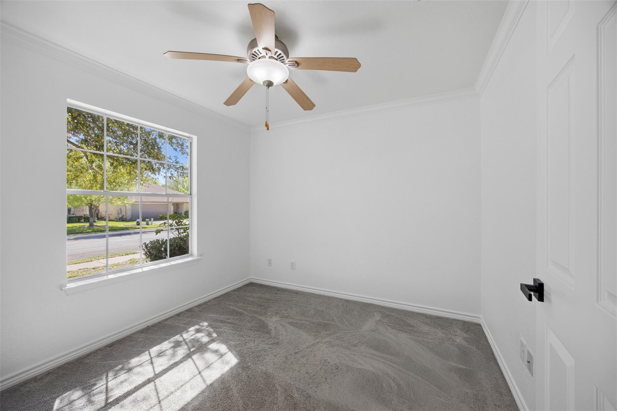 204 Newport Landing Pl, Round Rock, TX 78665