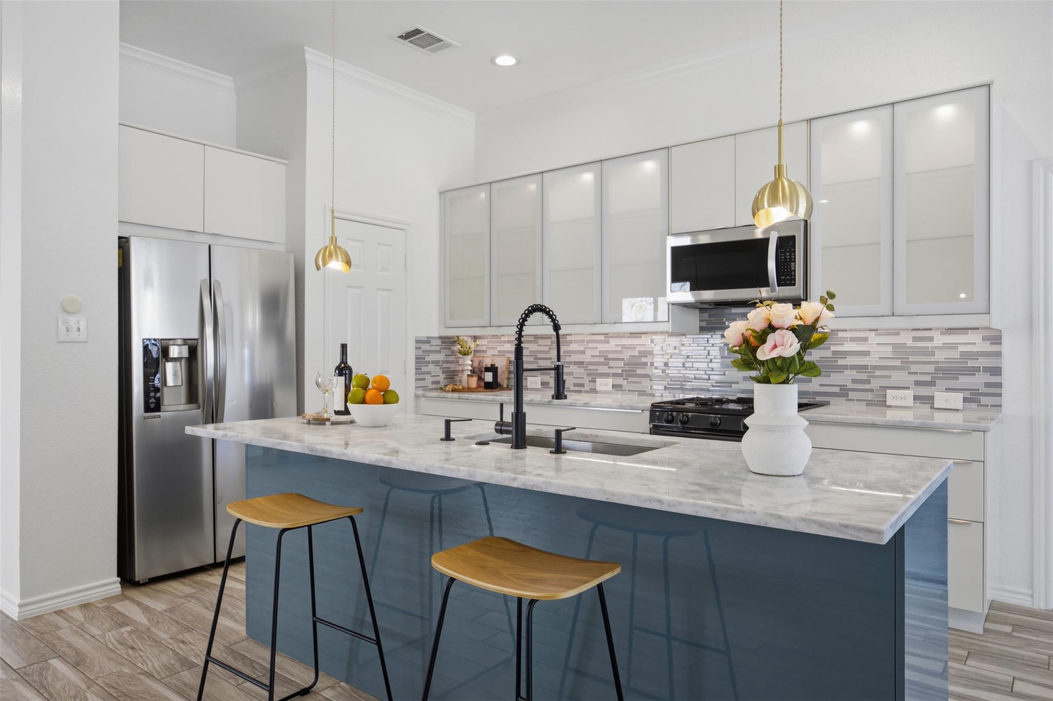 204 Newport Landing Pl, Round Rock, TX 78665