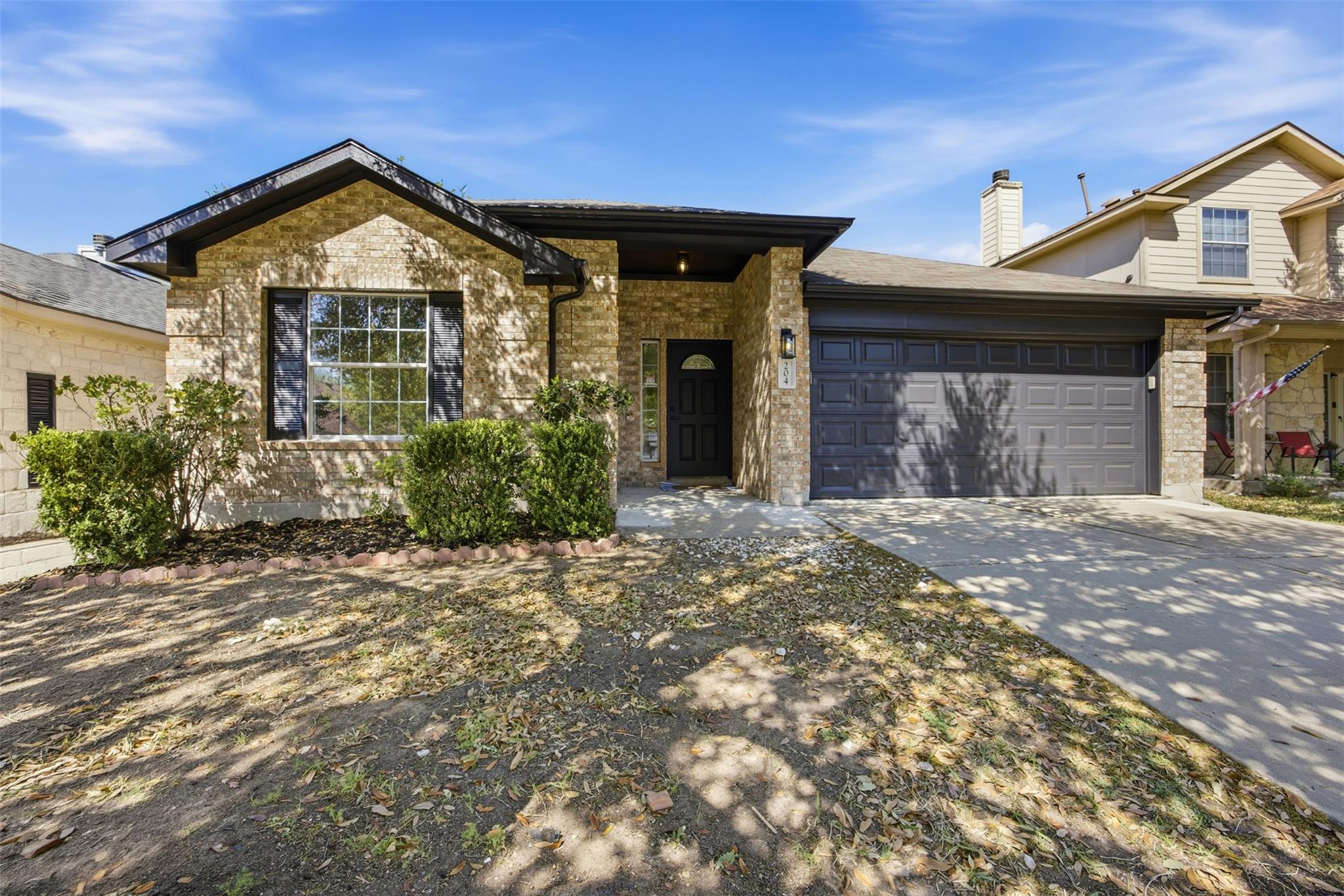 204 Newport Landing Pl, Round Rock, TX 78665
