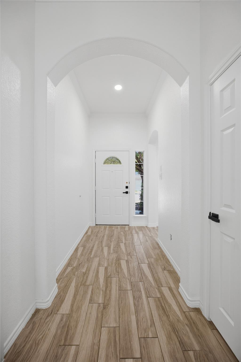 204 Newport Landing Pl, Round Rock, TX 78665