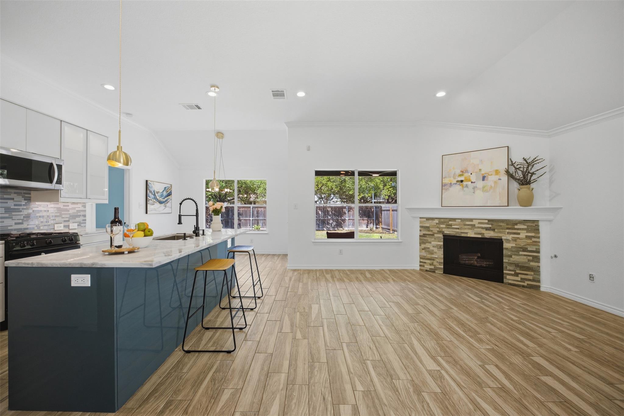 204 Newport Landing Pl, Round Rock, TX 78665