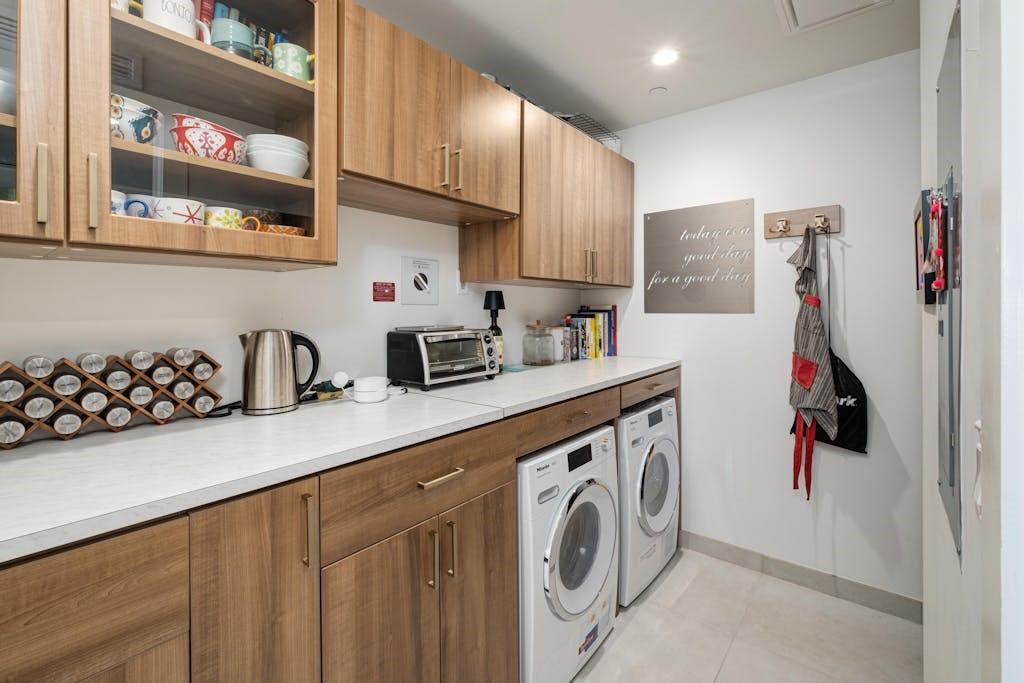 70 Rainey St # 1306, Austin, TX 78701