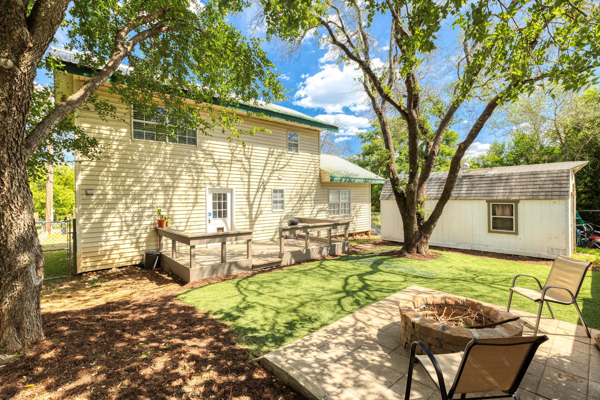 11004 Elm St, Jonestown, TX 78645