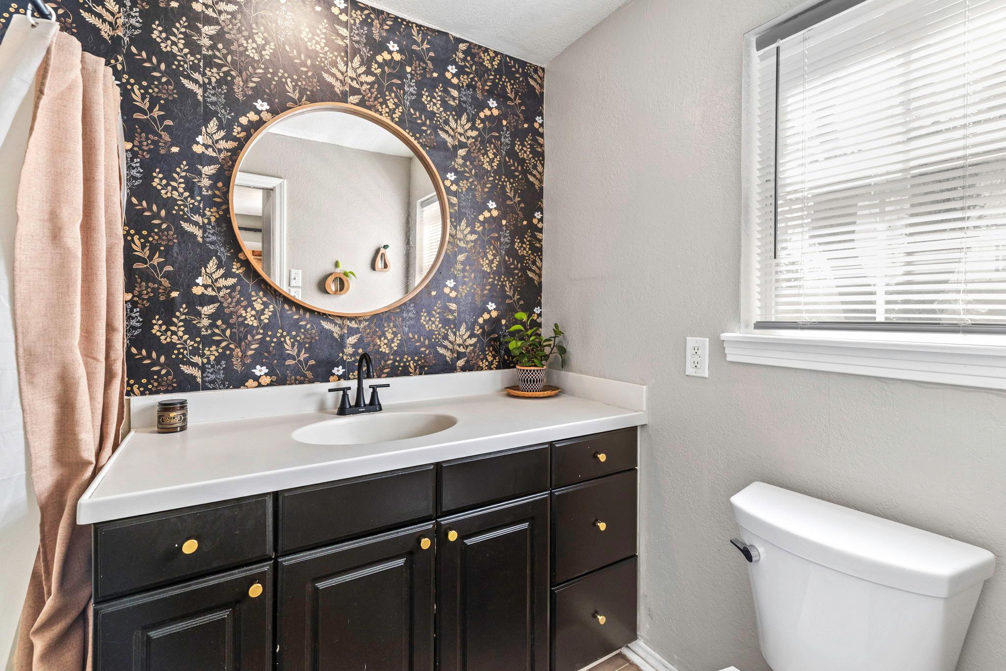 11004 Elm St, Jonestown, TX 78645