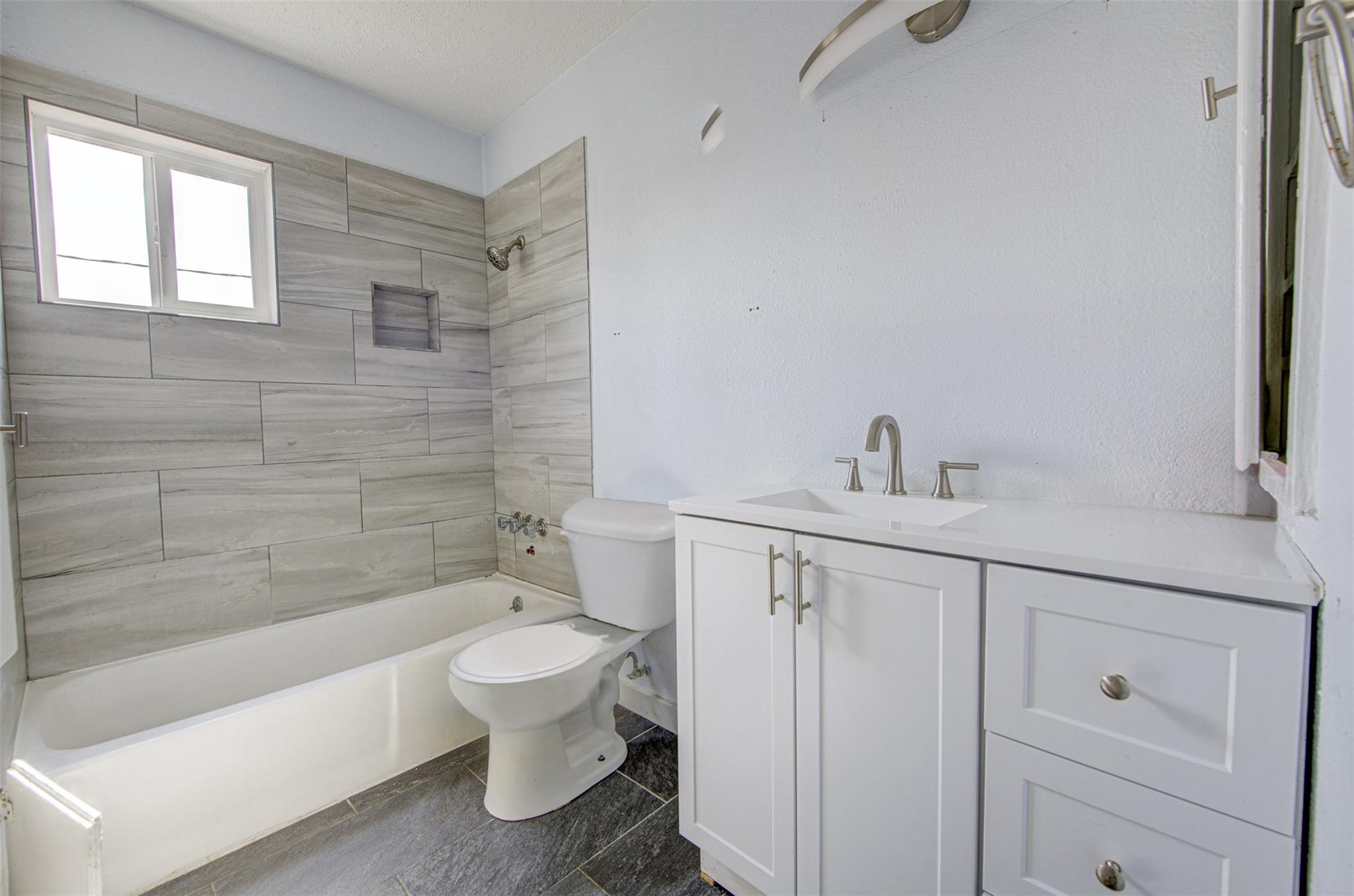 1306 E Saint Johns Ave, Austin, TX 78752