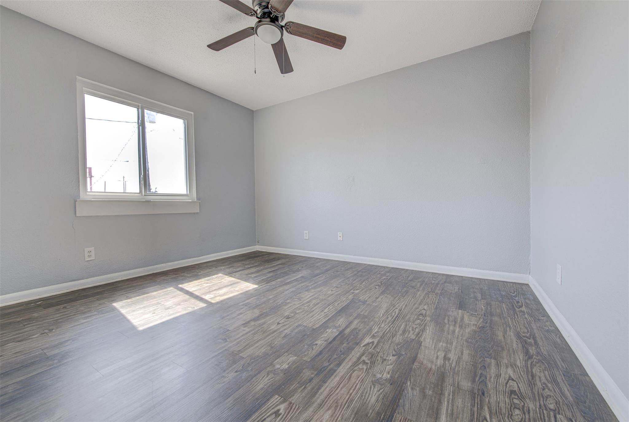 1306 E Saint Johns Ave, Austin, TX 78752