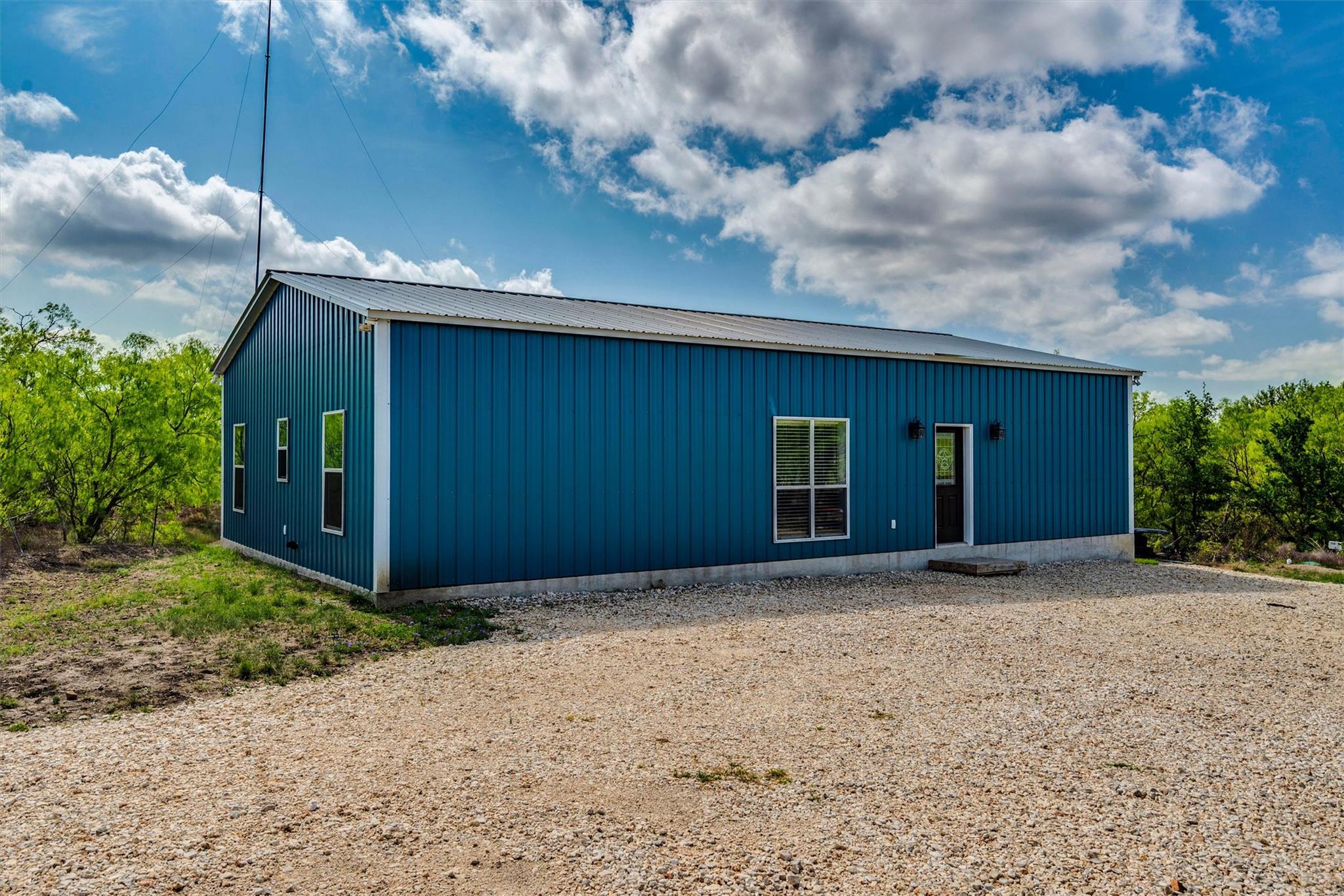 4001 Barth Rd, Lockhart, TX 78644