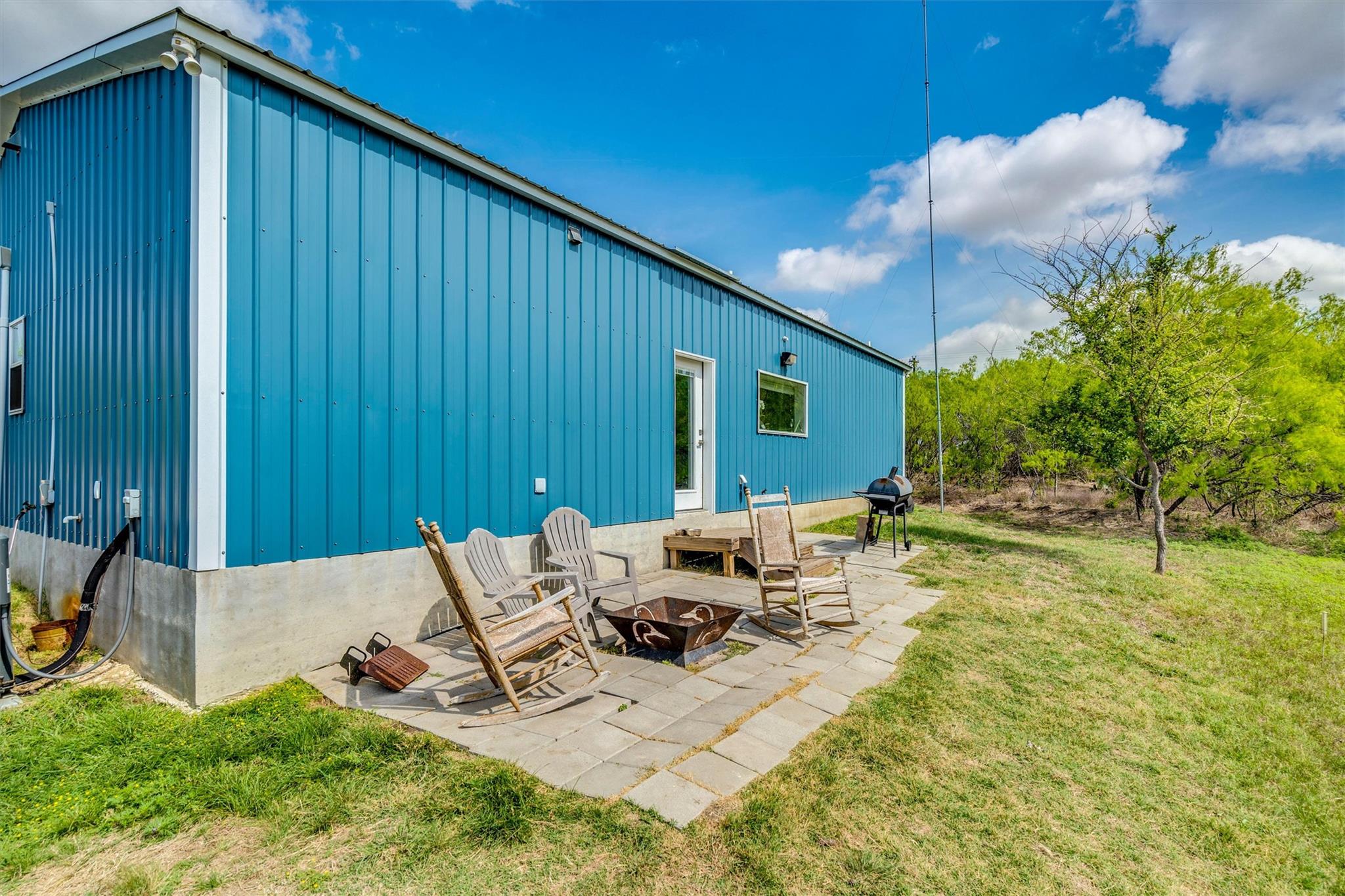 4001 Barth Rd, Lockhart, TX 78644