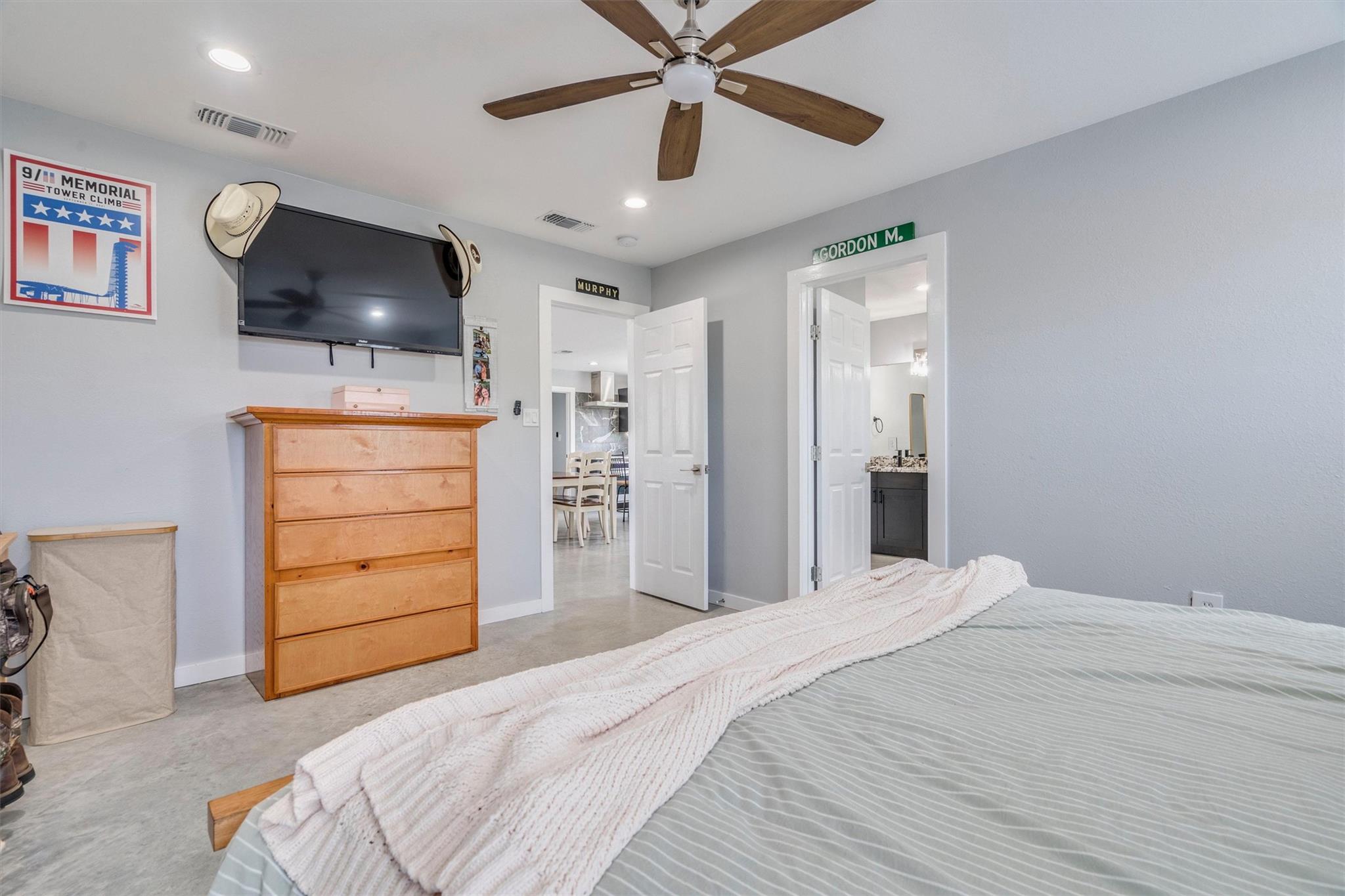 4001 Barth Rd, Lockhart, TX 78644