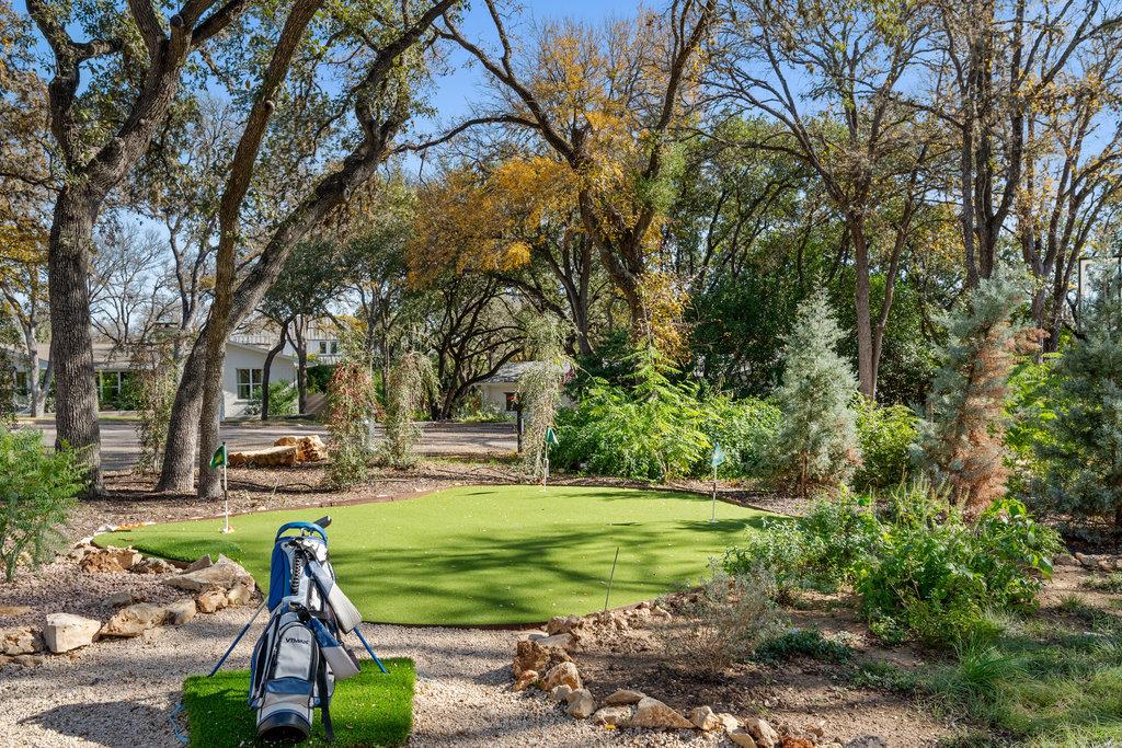 4 Westgate Cir, Austin, TX 78746