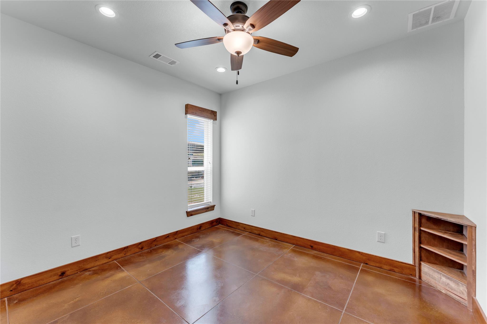 5020 County Road 252, Bertram, TX 78605