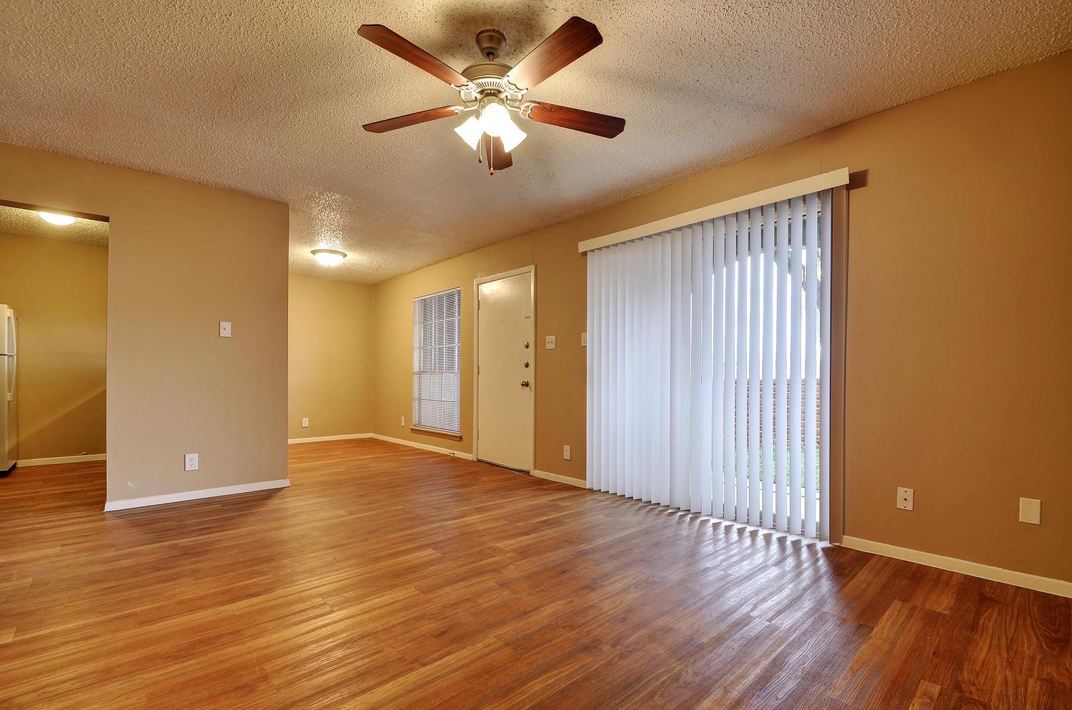 2414 Ventura Dr # 208, Austin, TX 78741