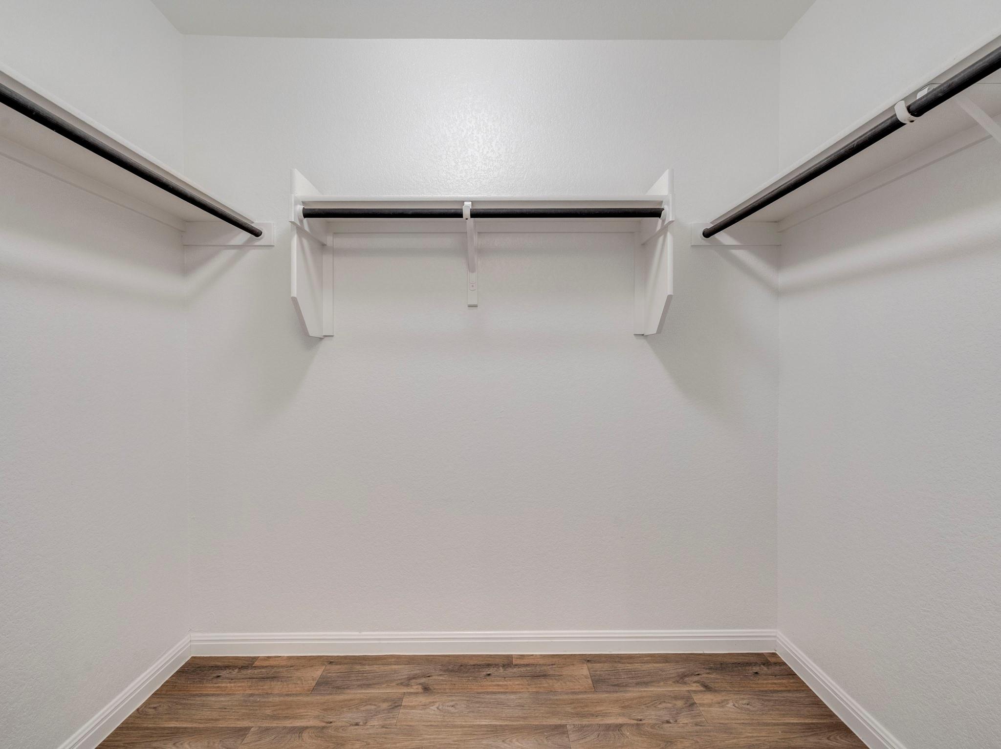 136 Dunlin Ln, Leander, TX 78641