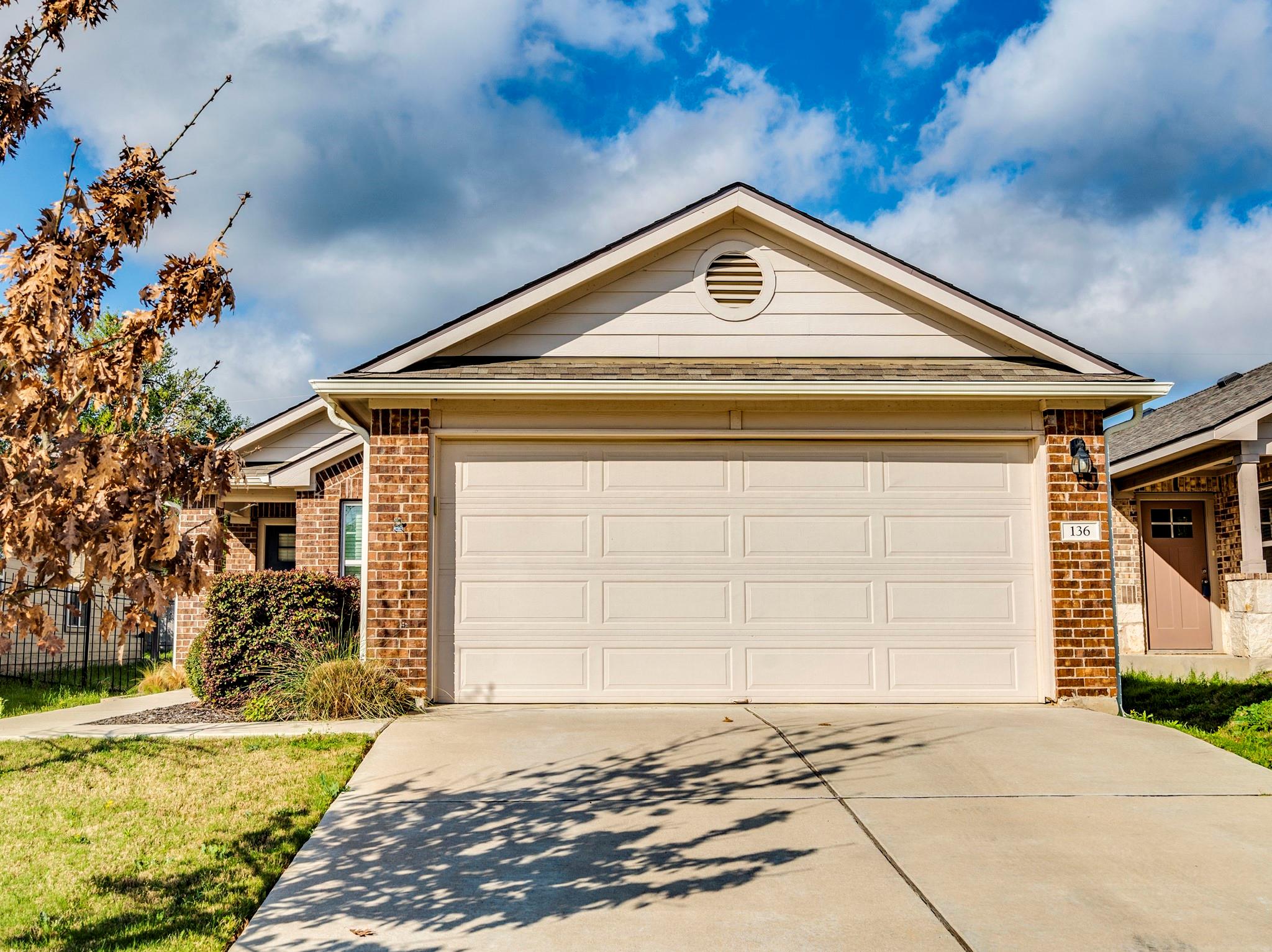 136 Dunlin Ln, Leander, TX 78641