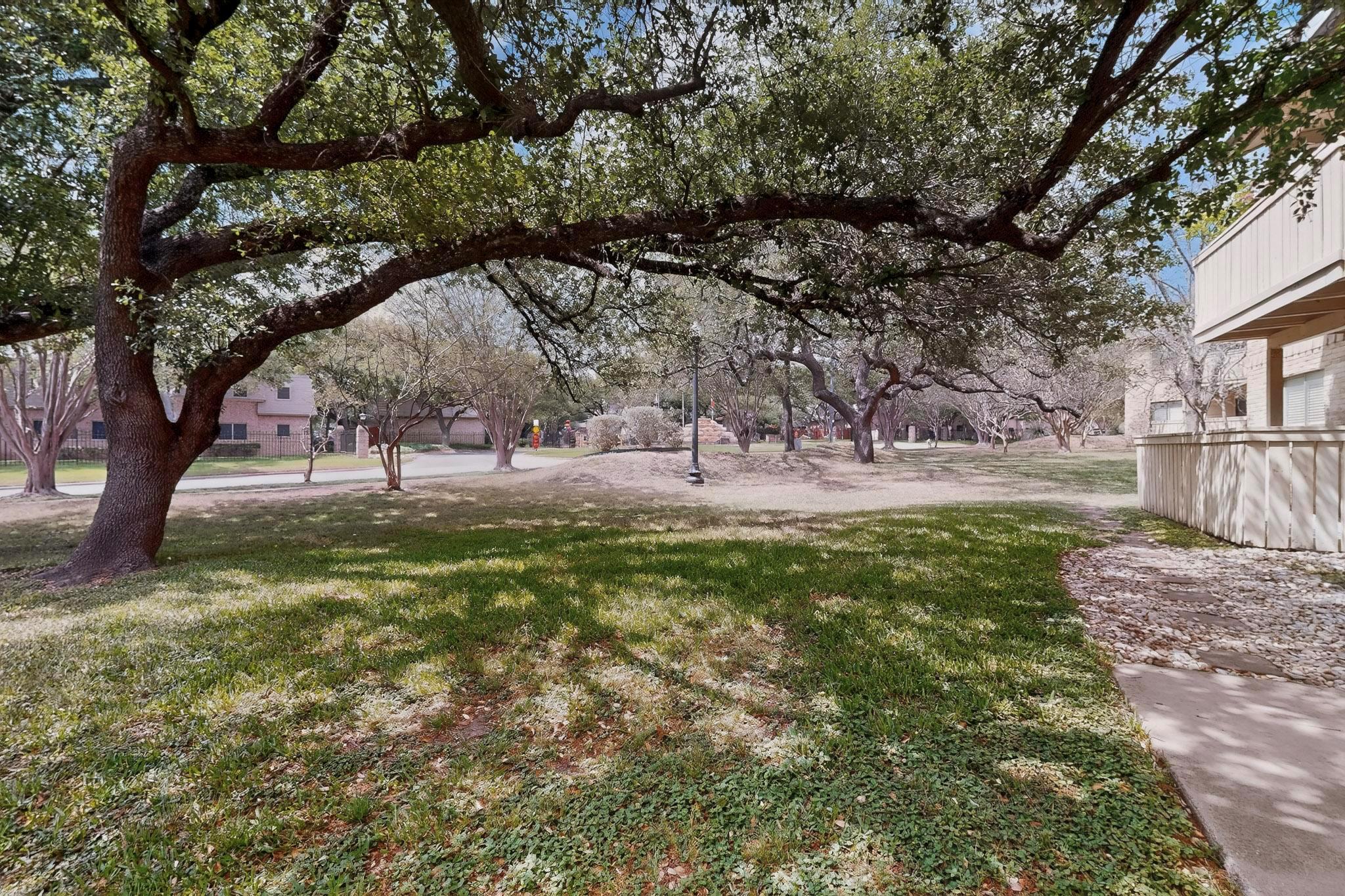 8210 Bent Tree Rd # 104, Austin, TX 78759