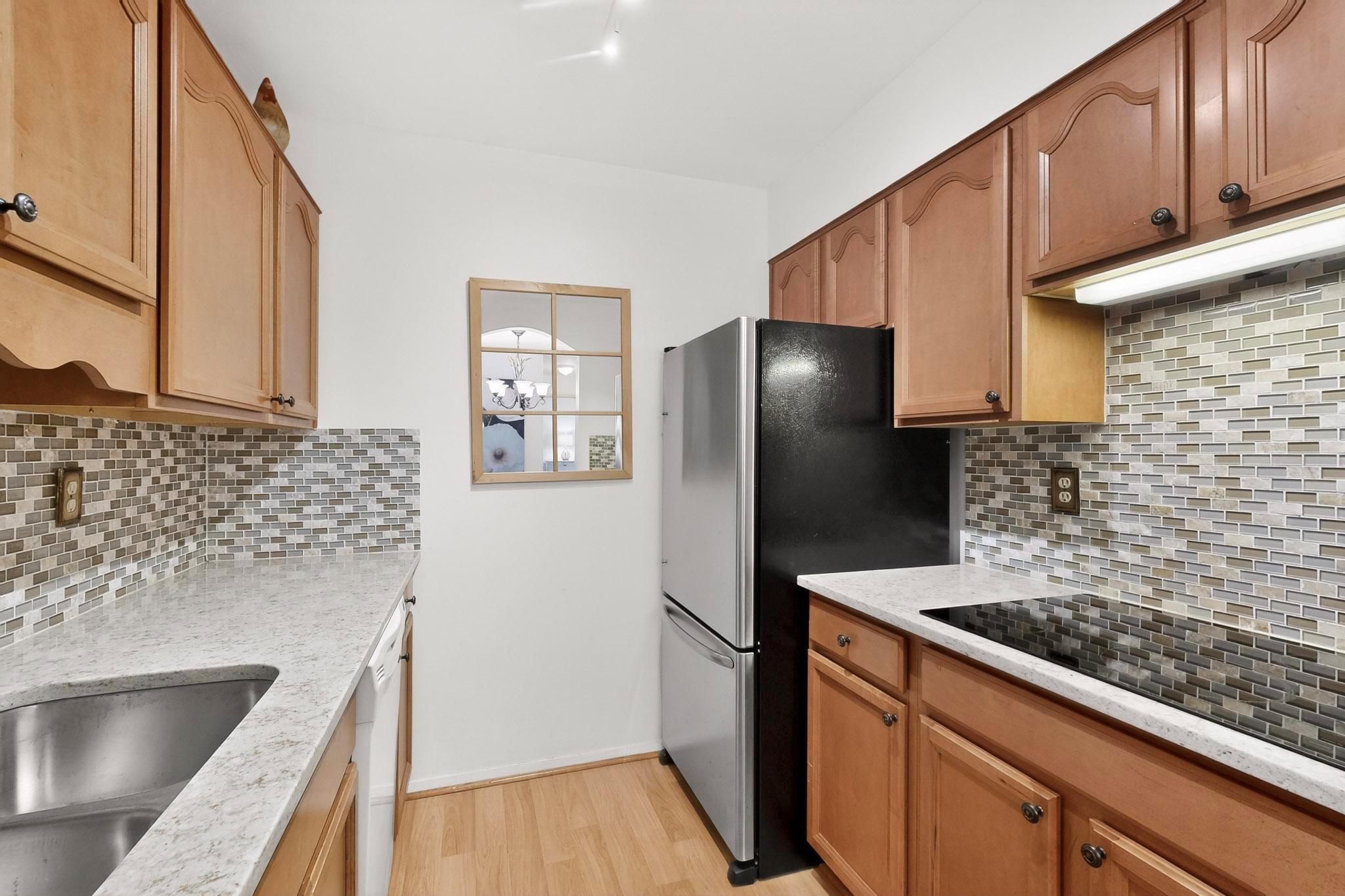 8210 Bent Tree Rd # 104, Austin, TX 78759