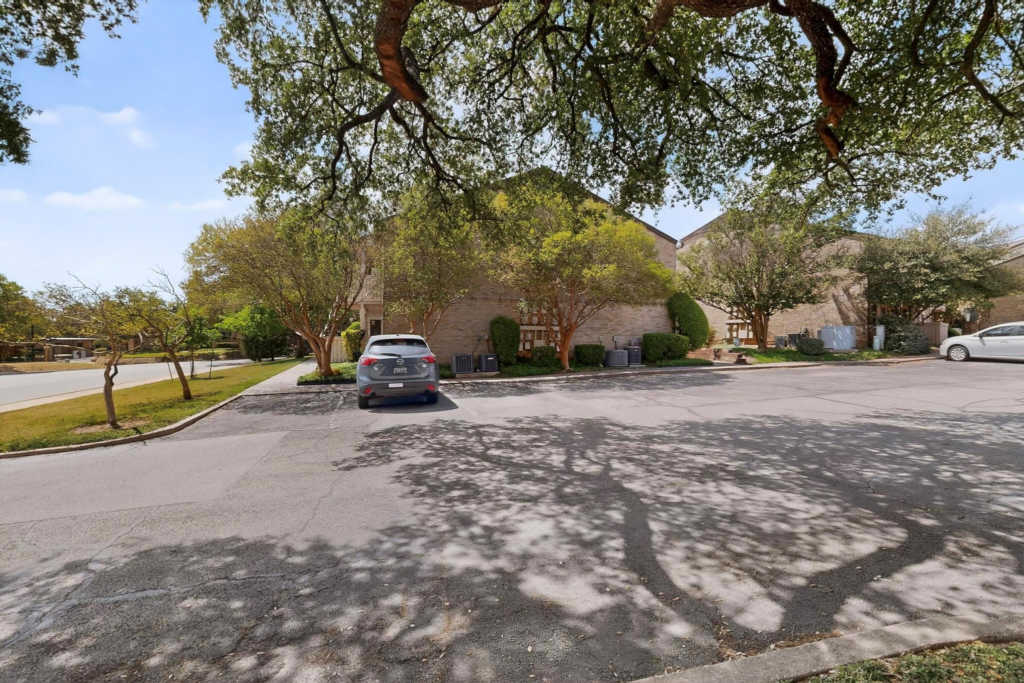 8210 Bent Tree Rd # 104, Austin, TX 78759