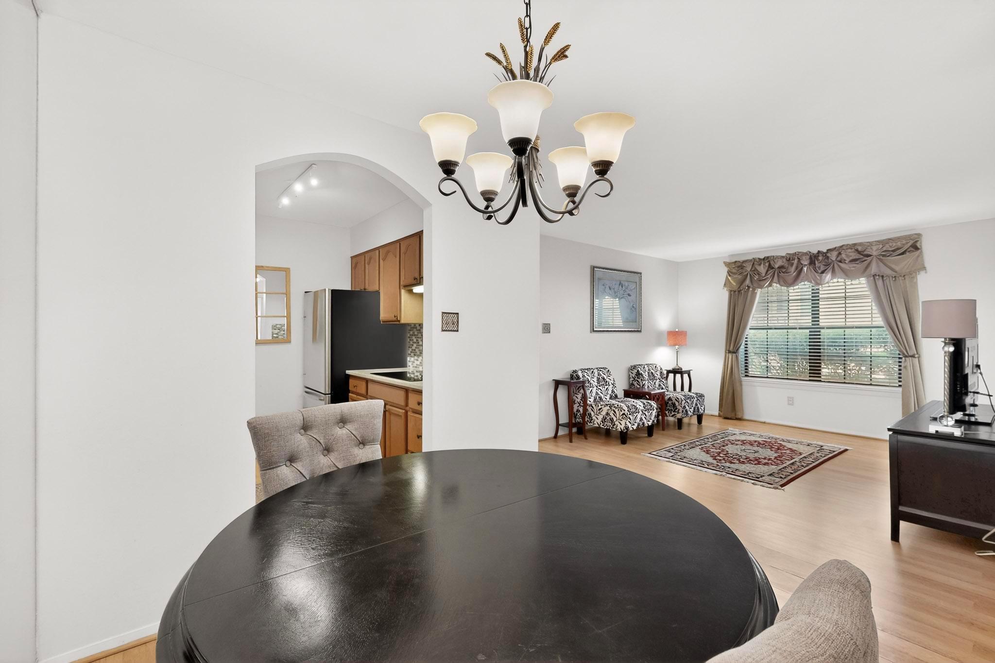 8210 Bent Tree Rd # 104, Austin, TX 78759