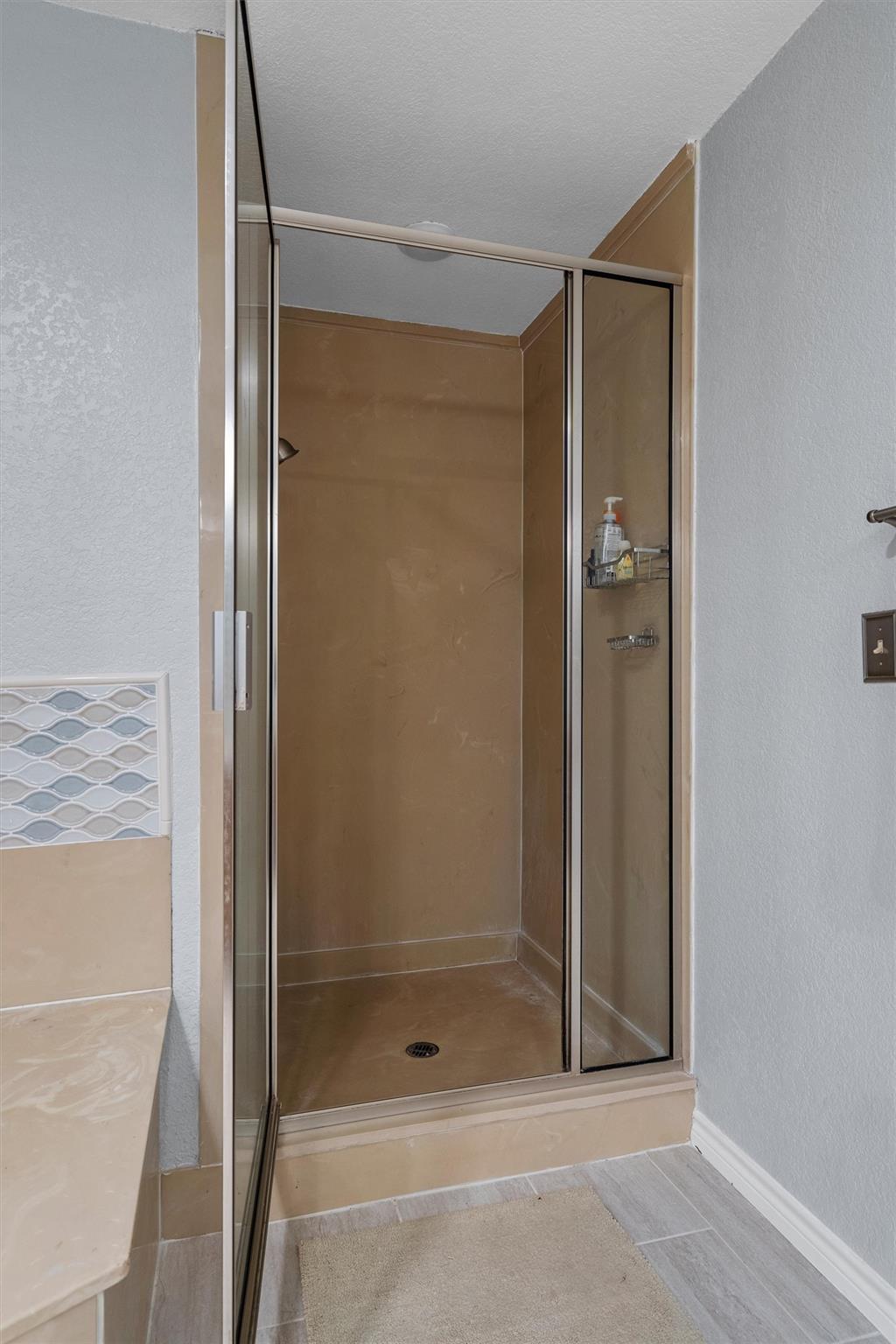 2802 Live Oak St, Round Rock, TX 78681