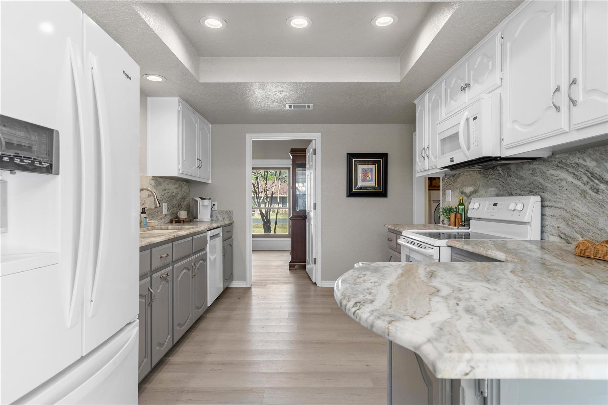 2802 Live Oak St, Round Rock, TX 78681