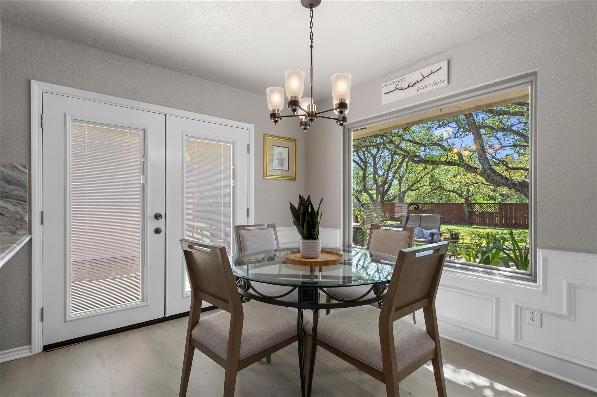 2802 Live Oak St, Round Rock, TX 78681