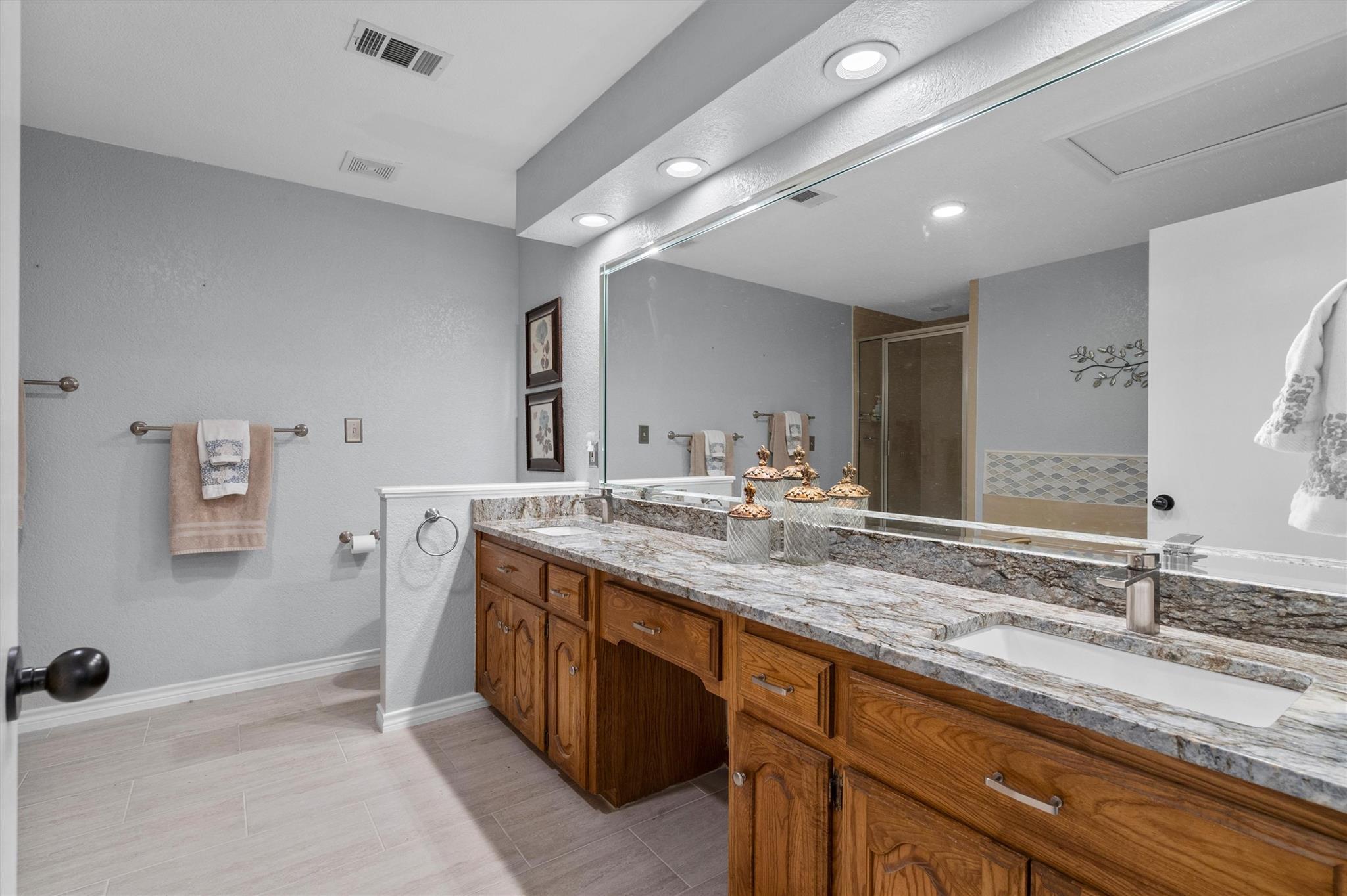 2802 Live Oak St, Round Rock, TX 78681