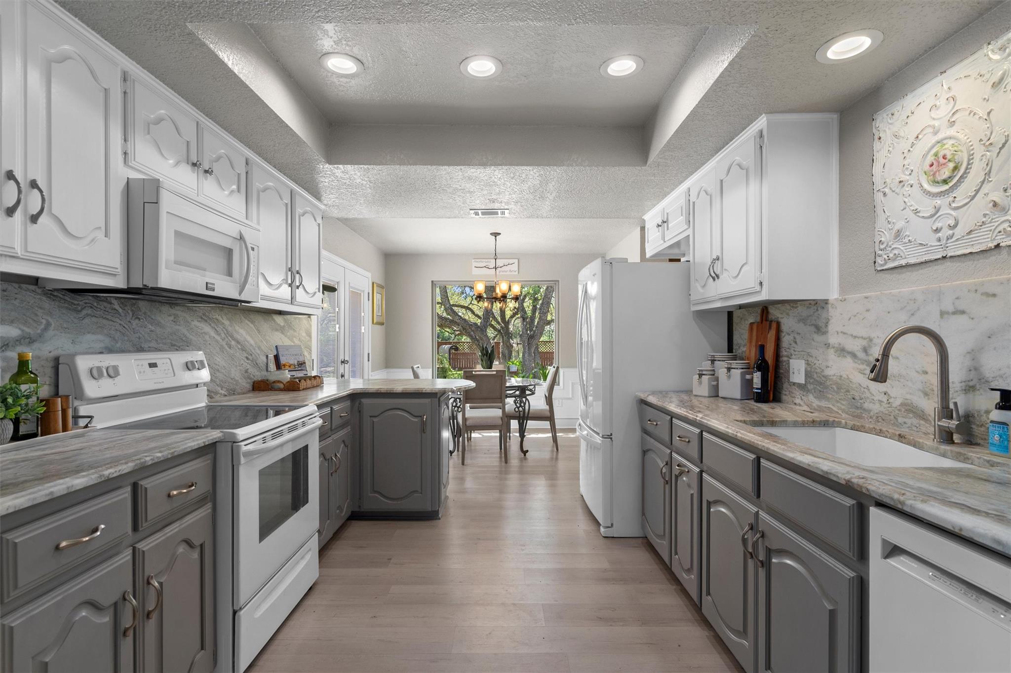 2802 Live Oak St, Round Rock, TX 78681