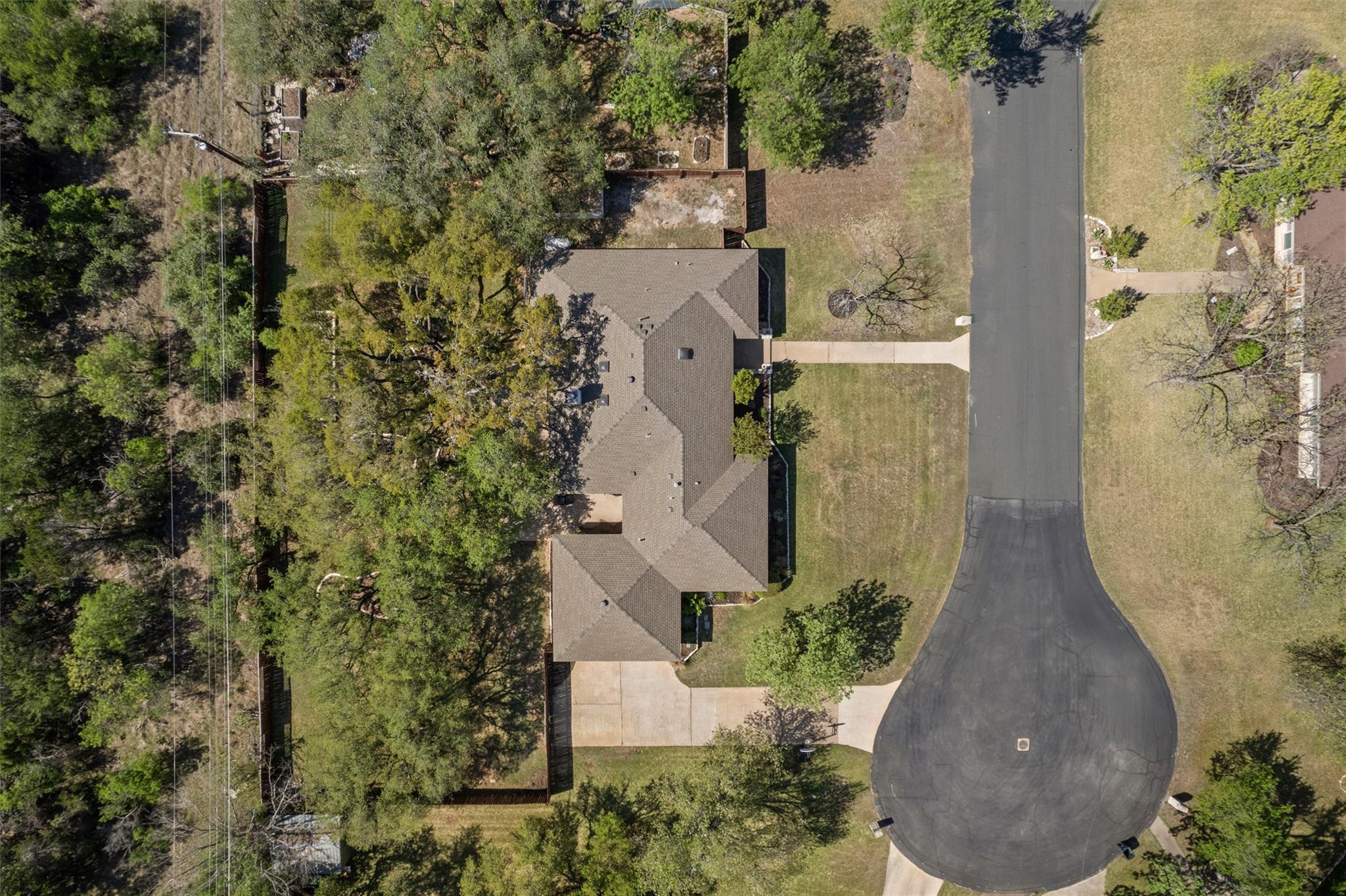 2802 Live Oak St, Round Rock, TX 78681