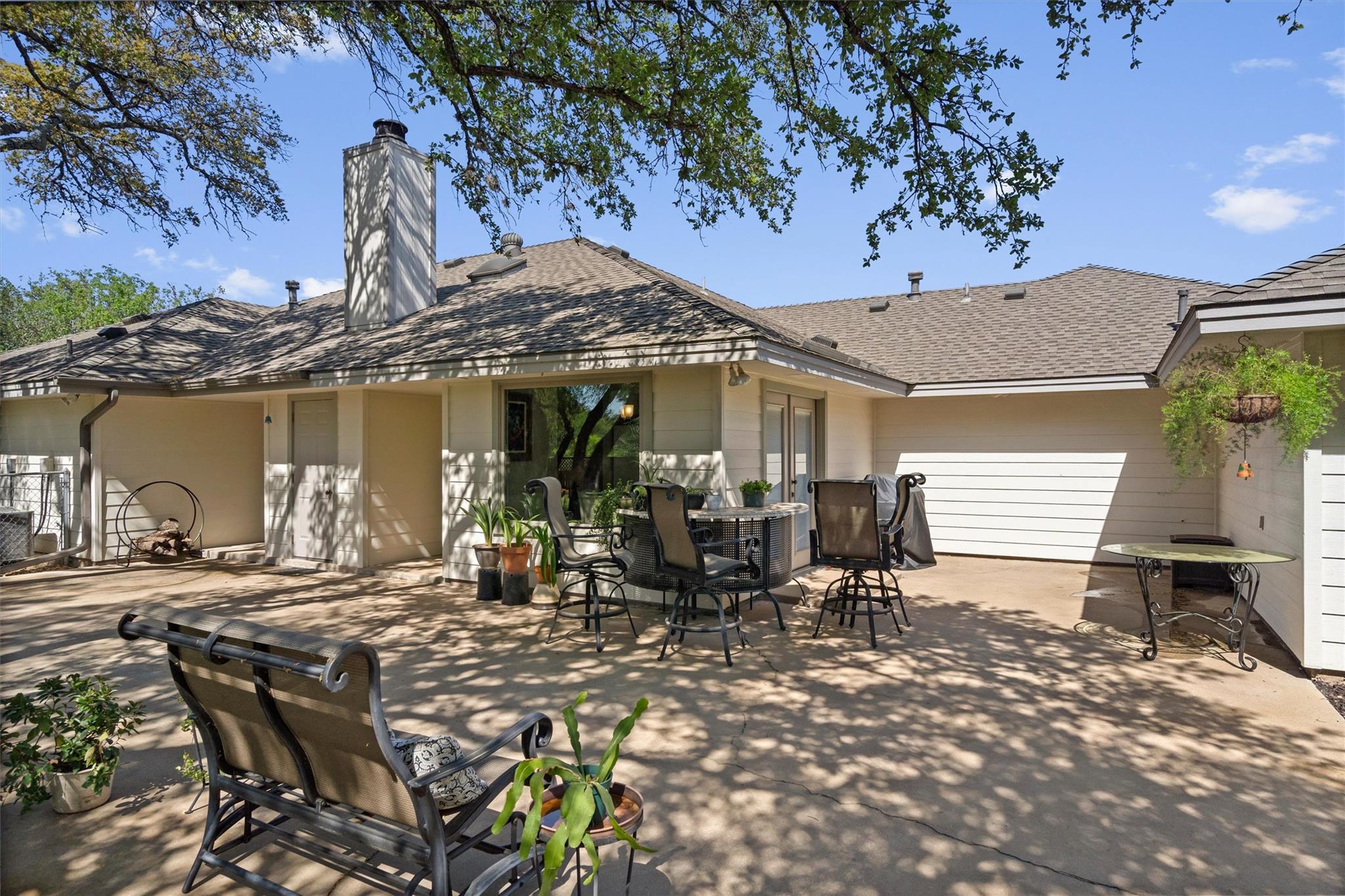 2802 Live Oak St, Round Rock, TX 78681