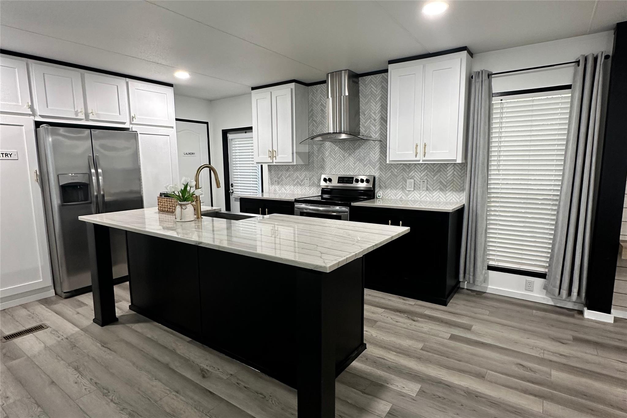 1601 E Slaughter Ln # 464, Austin, TX 78747