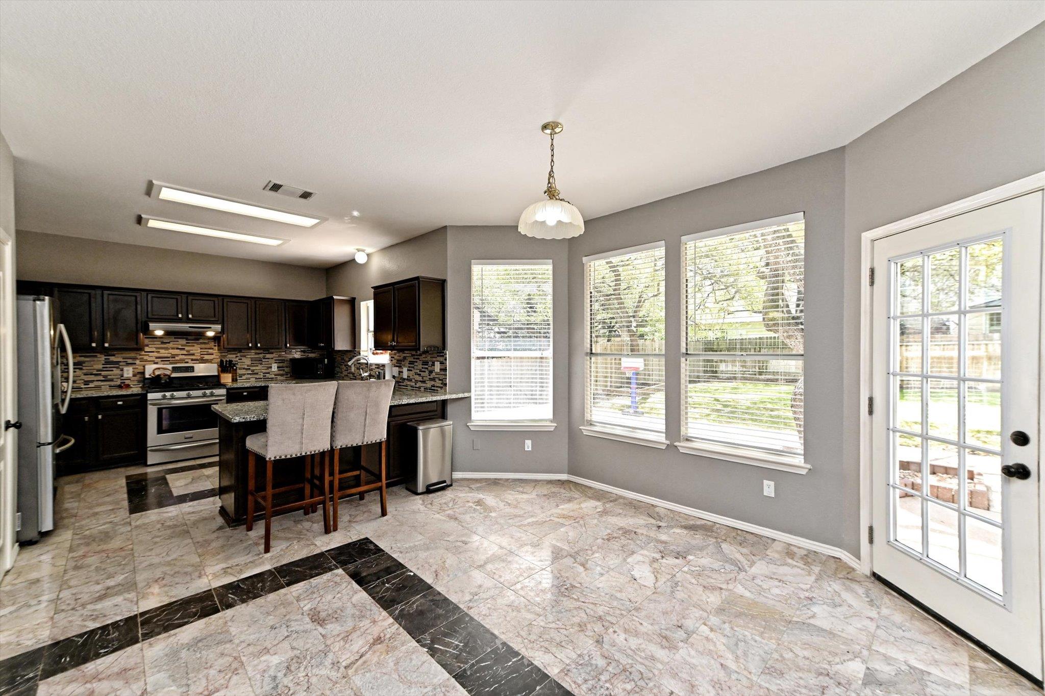 2813 Cortez Dr, Cedar Park, TX 78613