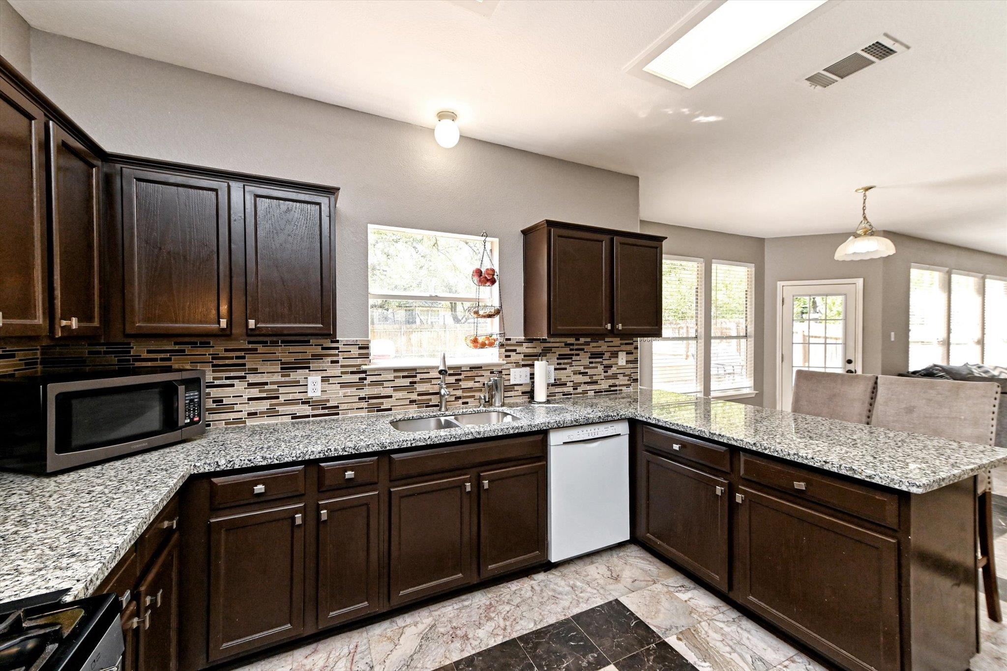 2813 Cortez Dr, Cedar Park, TX 78613